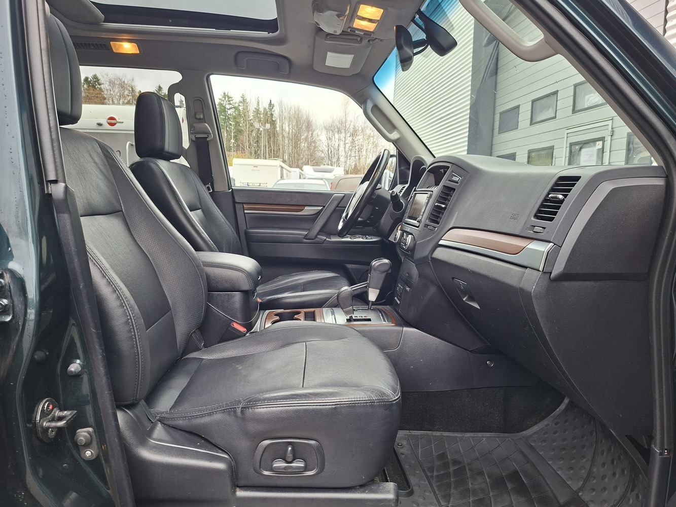 Mitsubishi Pajero vaihtoauto