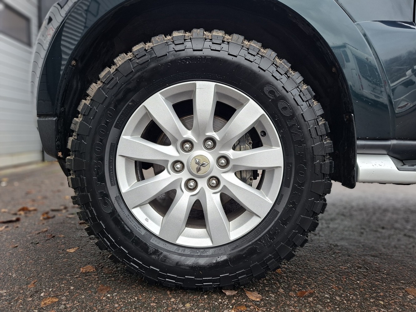 Mitsubishi Pajero vaihtoauto