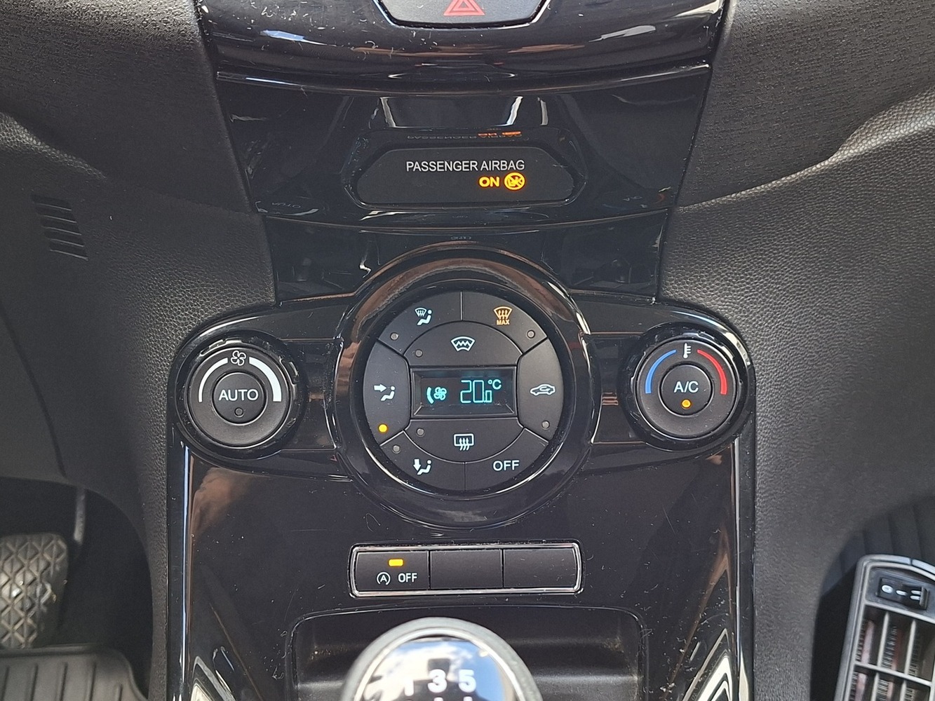 Ford Fiesta vaihtoauto