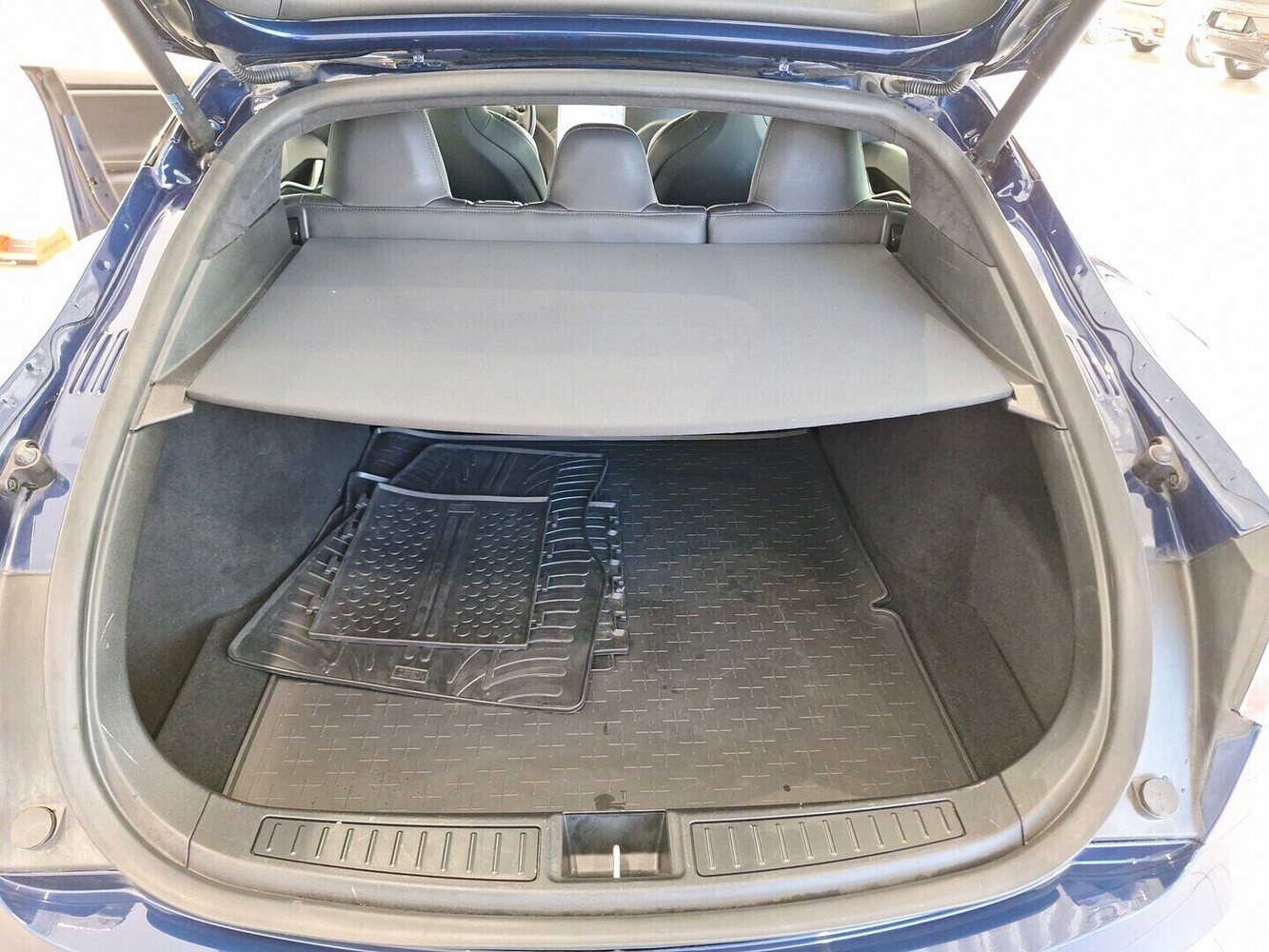 Tesla Model S vaihtoauto