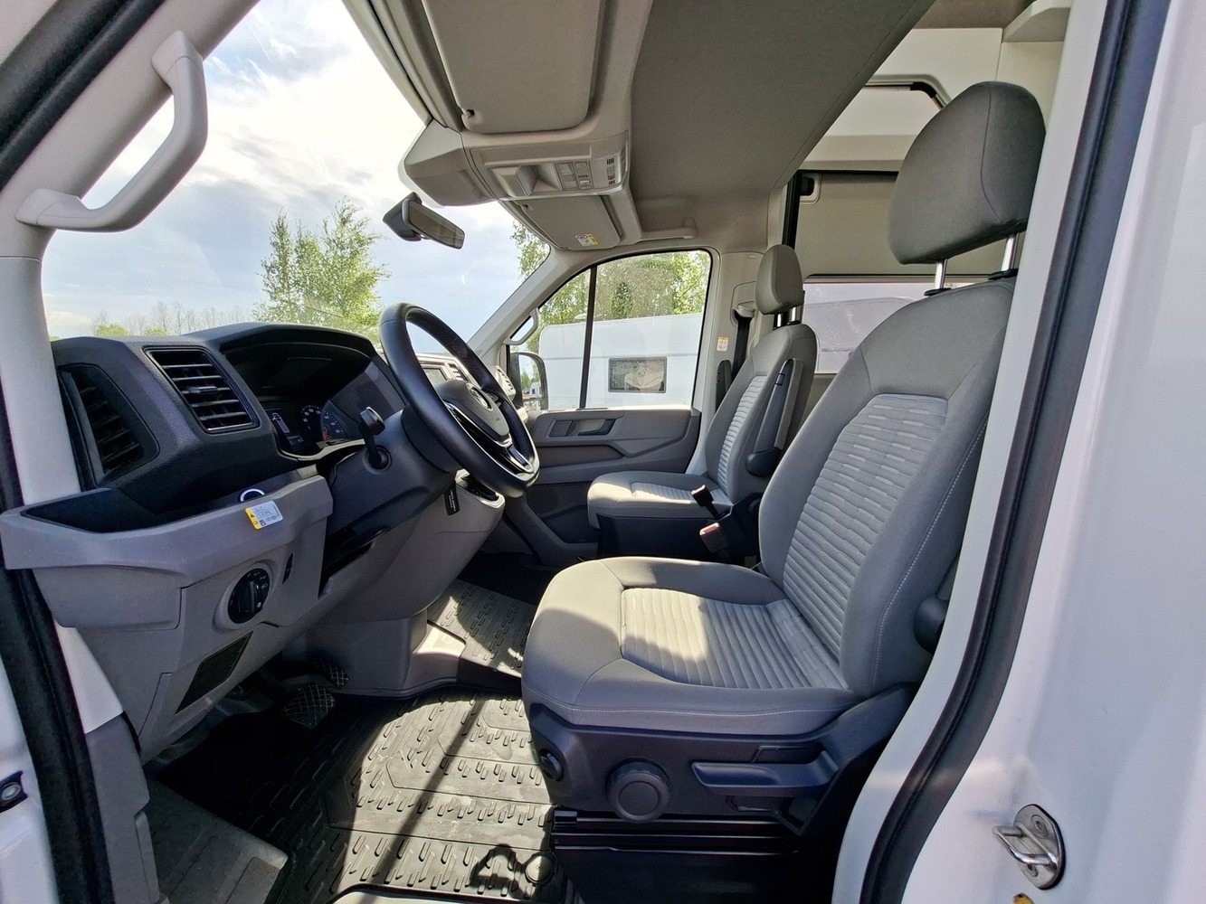 Volkswagen Grand California vaihtoauto