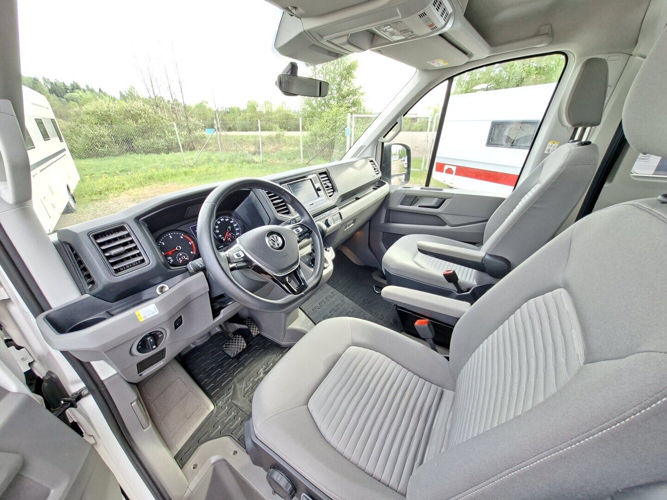 Volkswagen Grand California vaihtoauto