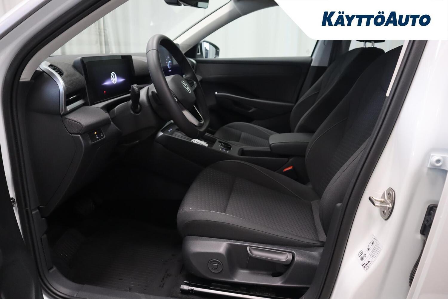 Volkswagen T-Roc vaihtoauto