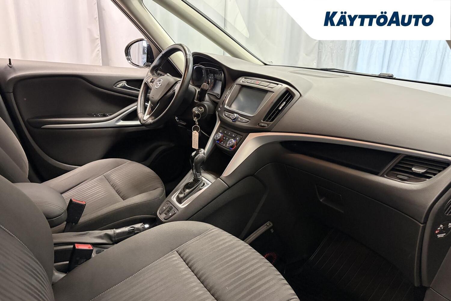 Opel Zafira vaihtoauto