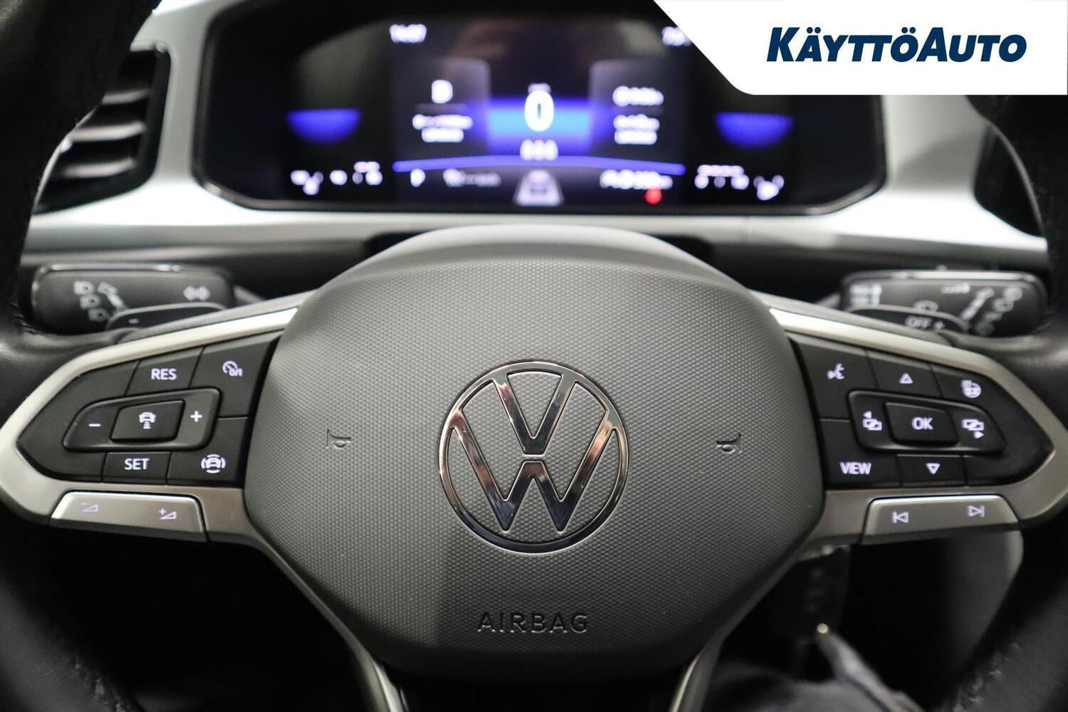 Volkswagen T-Roc vaihtoauto
