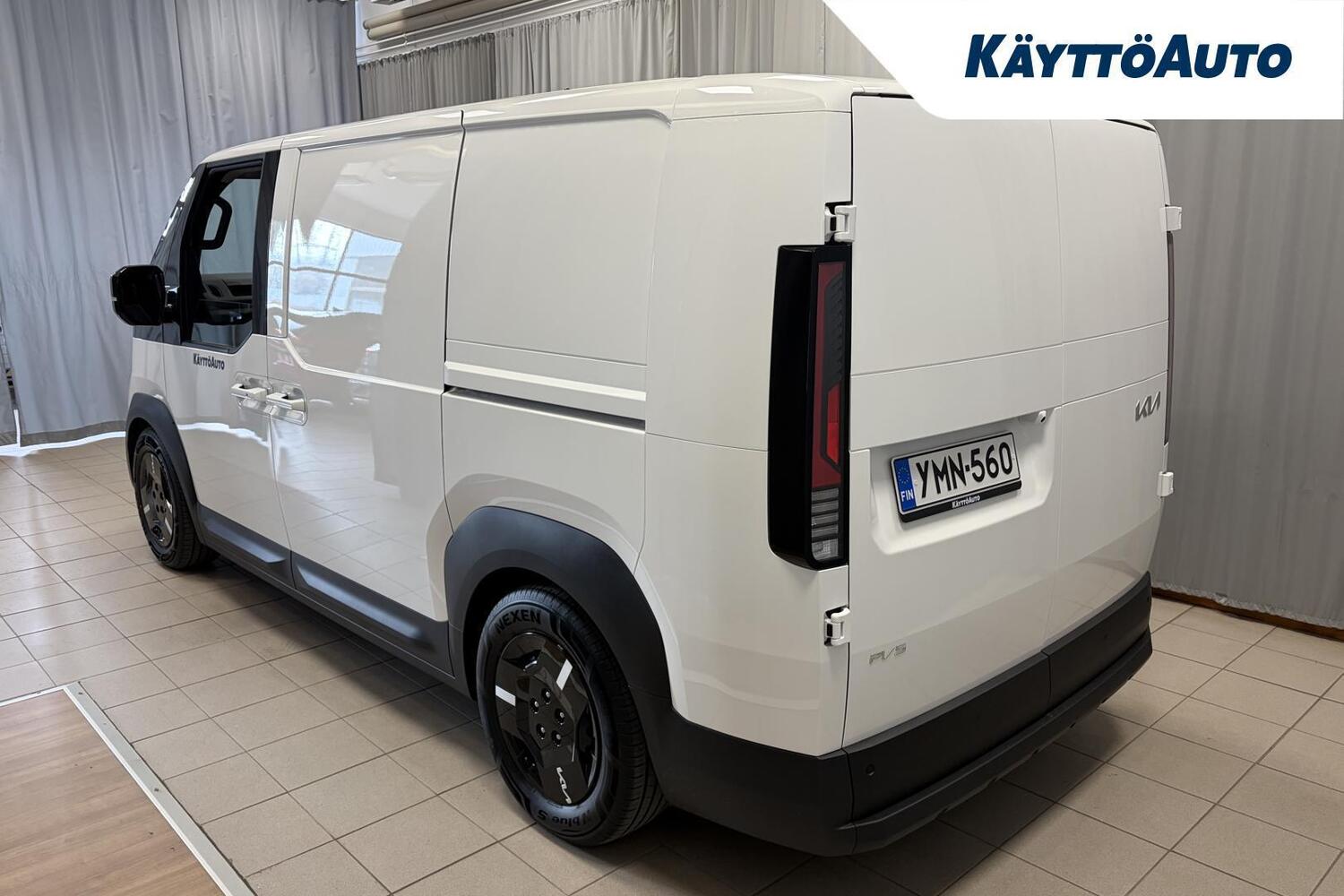 Kia PV5 Cargo vaihtoauto