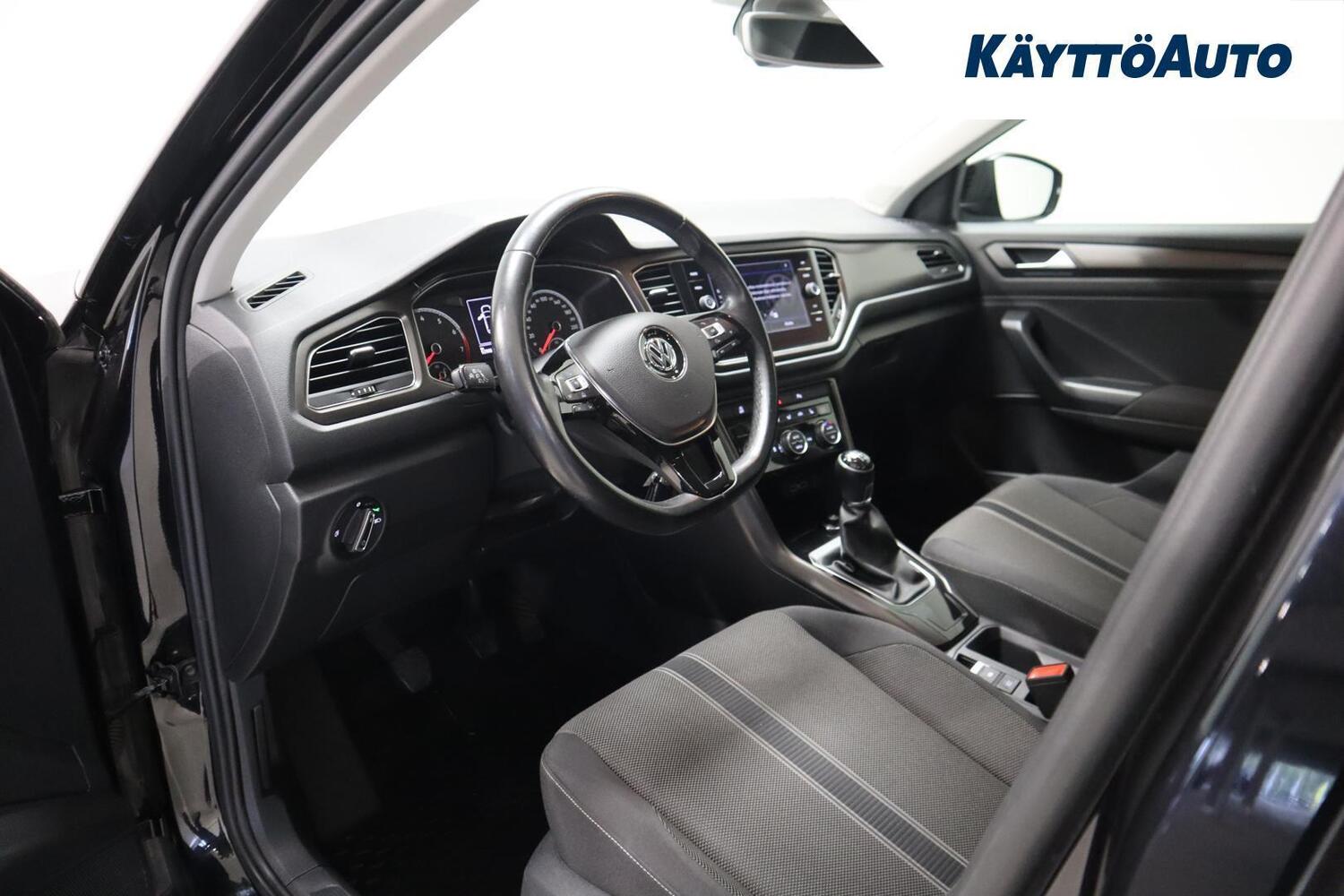 Volkswagen T-Roc vaihtoauto