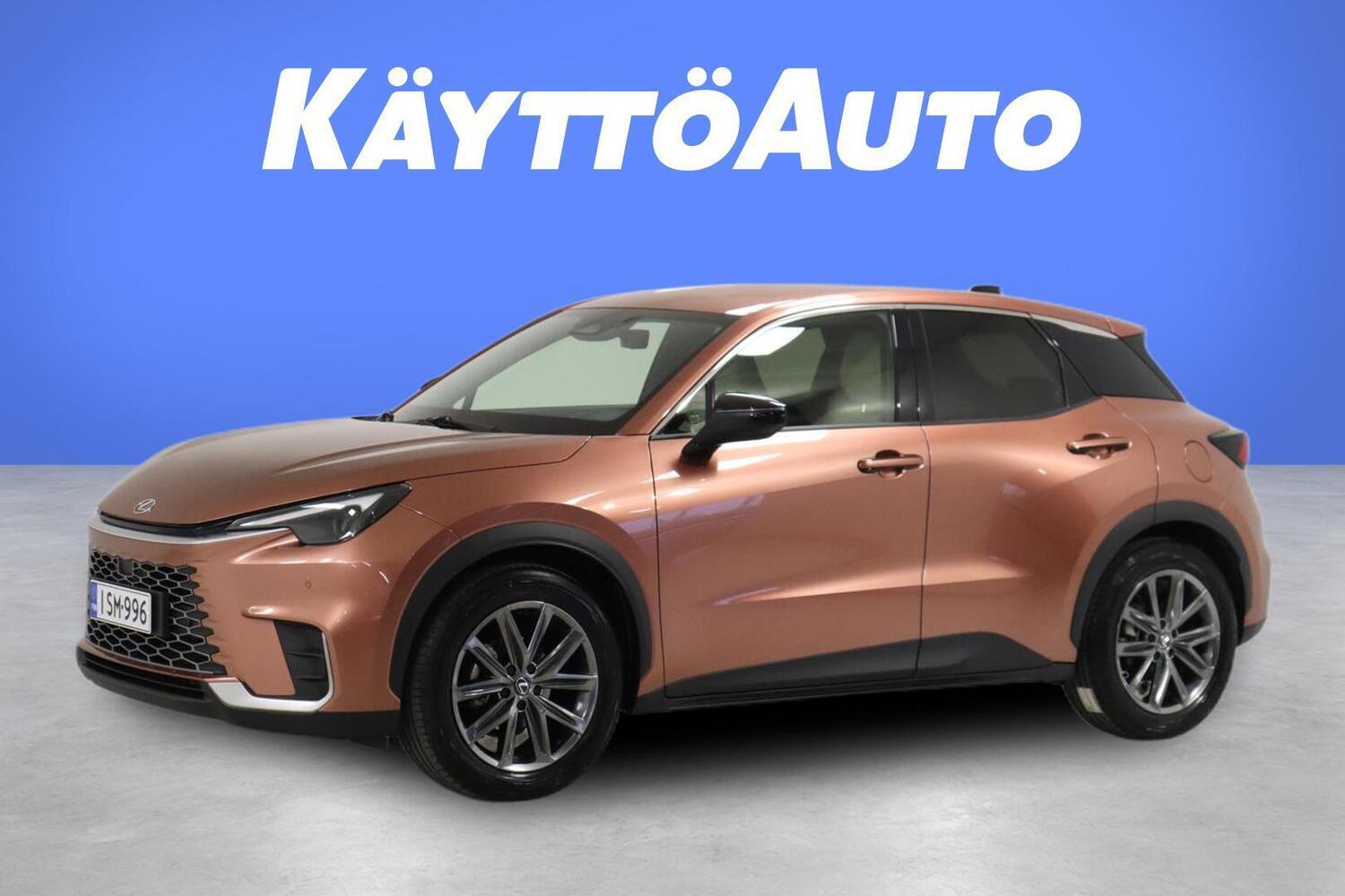Lexus LBX vaihtoauto