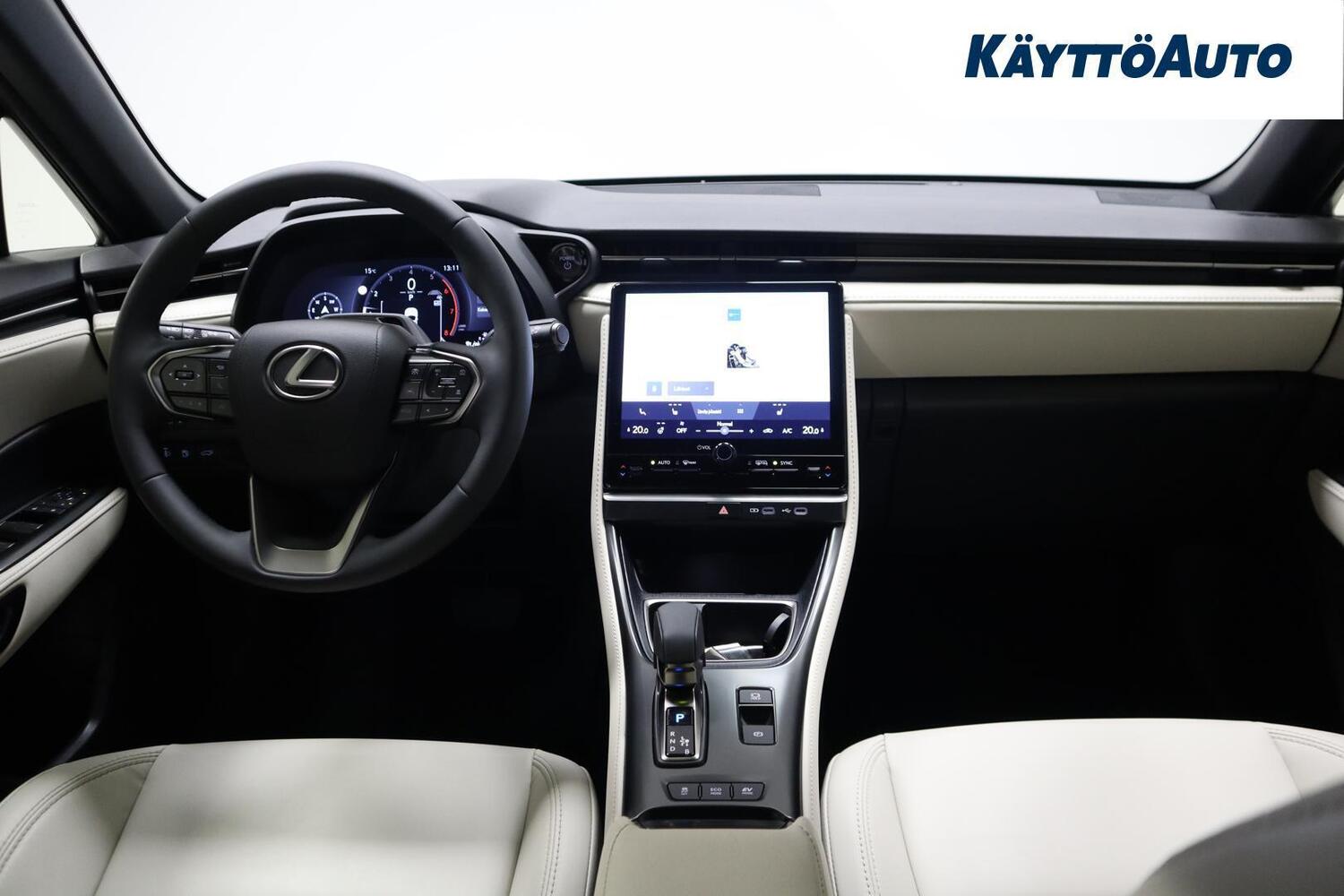 Lexus LBX vaihtoauto