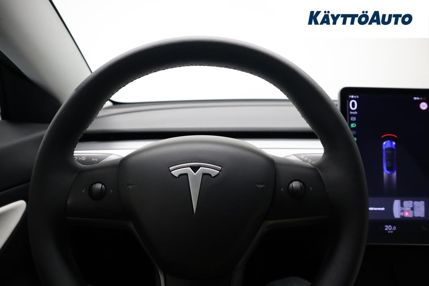Tesla Model 3 vaihtoauto