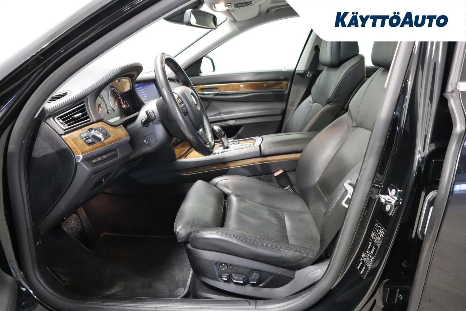 BMW 750 vaihtoauto