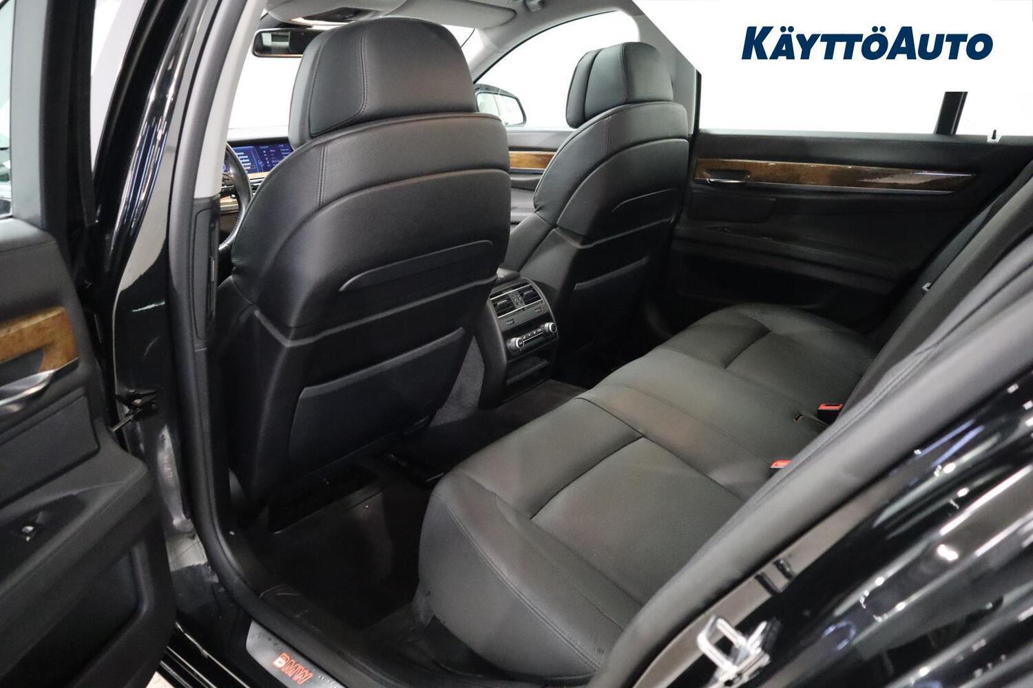 BMW 750 vaihtoauto
