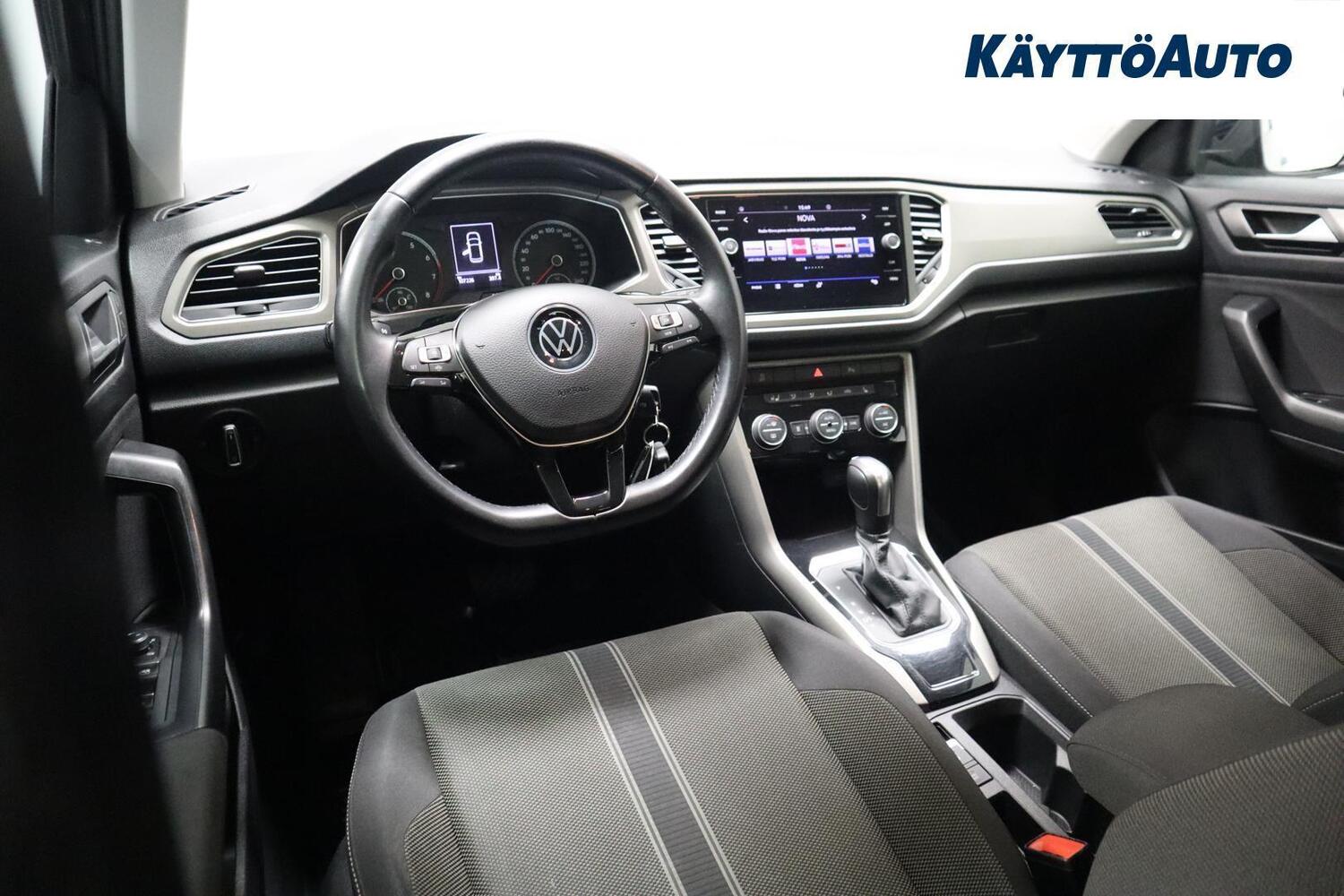 Volkswagen T-Roc vaihtoauto