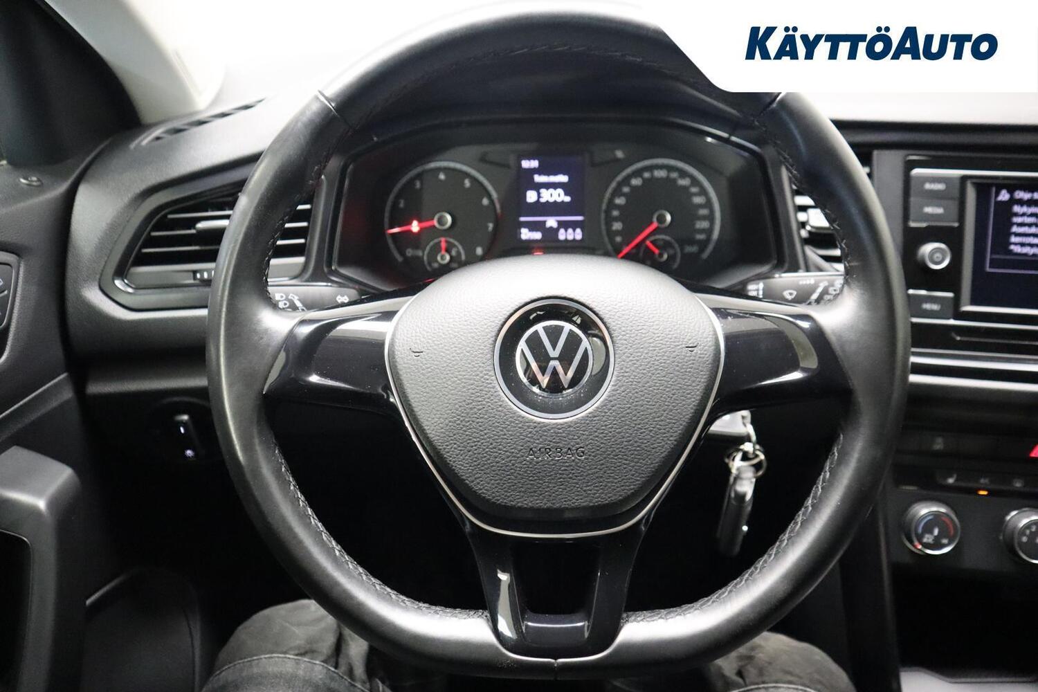 Volkswagen T-Roc vaihtoauto