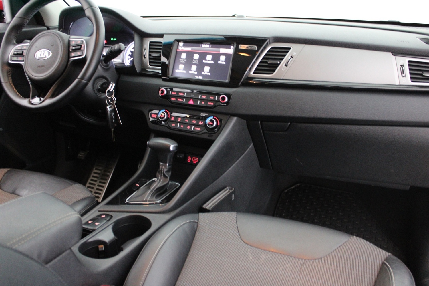 Kia Niro vaihtoauto