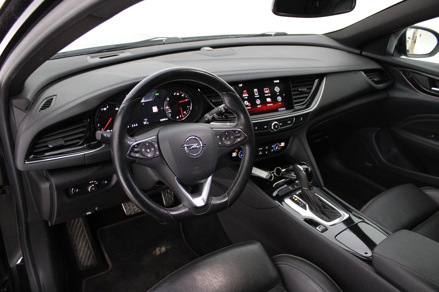 Opel Insignia vaihtoauto