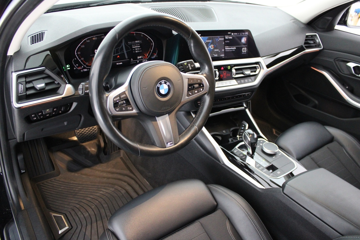 BMW 330 vaihtoauto