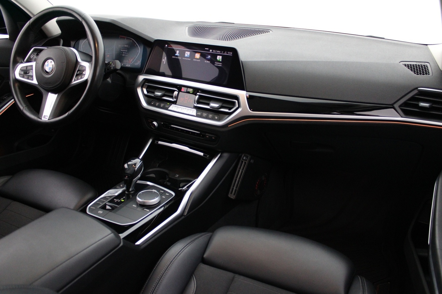 BMW 330 vaihtoauto