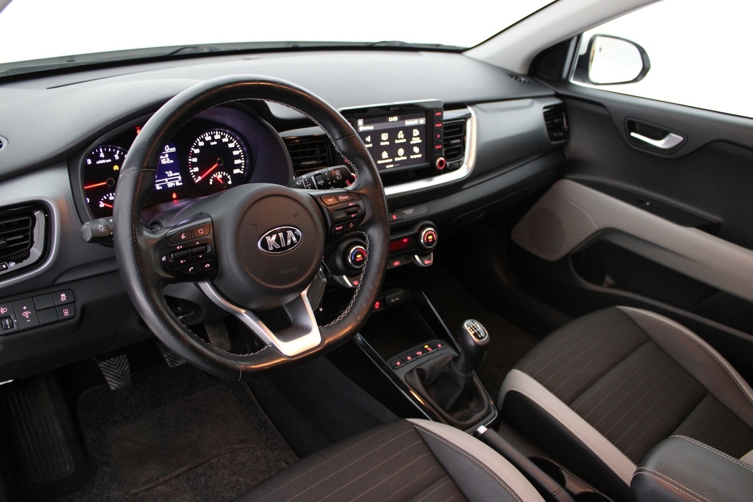 Kia Stonic vaihtoauto
