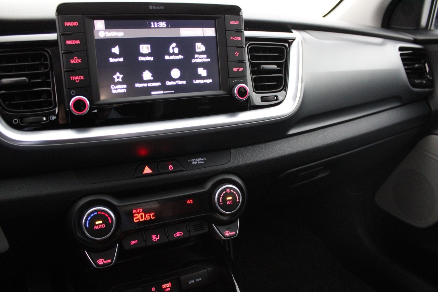 Kia Stonic vaihtoauto