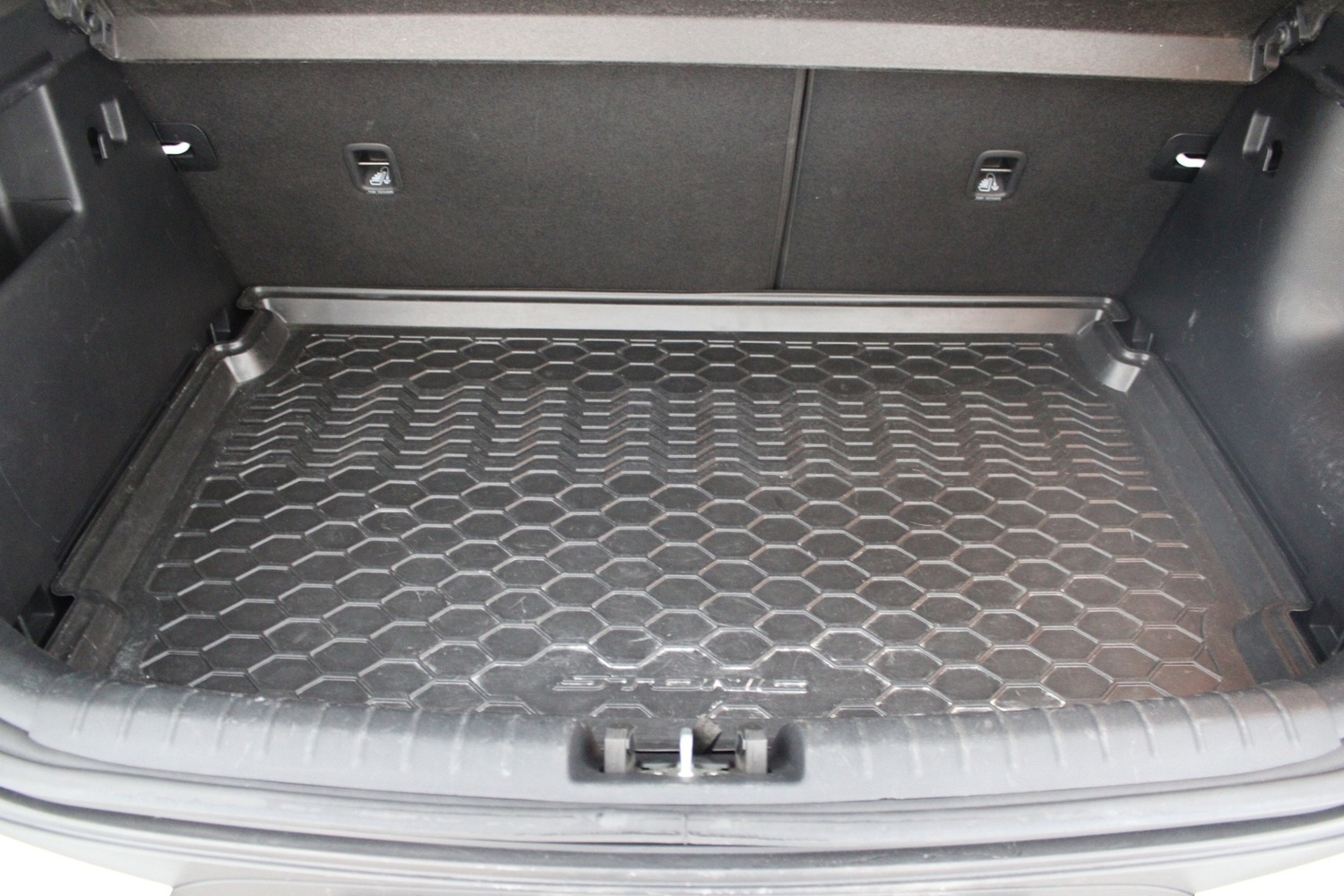 Kia Stonic vaihtoauto
