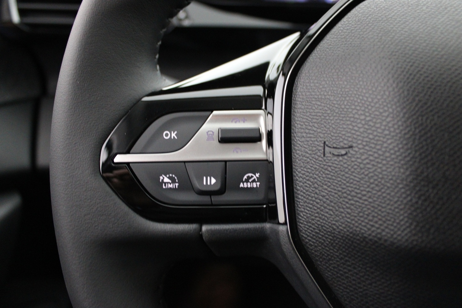 Peugeot 408 vaihtoauto
