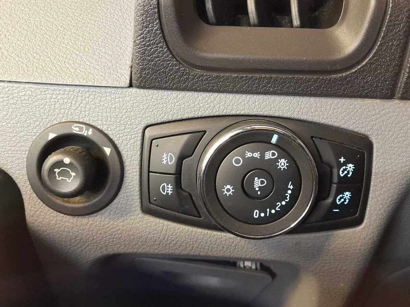Ford Transit vaihtoauto