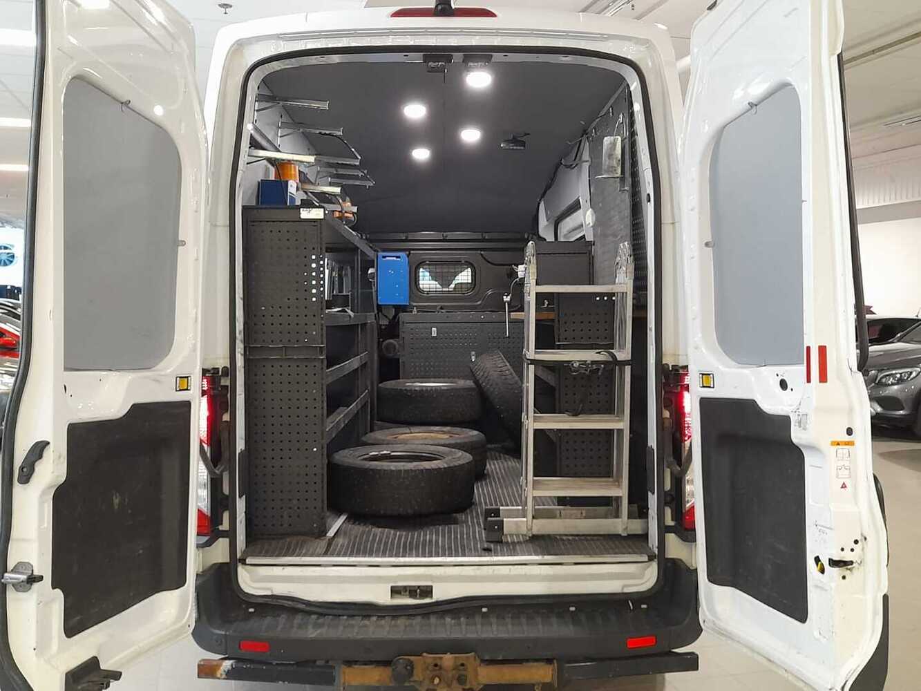 Ford Transit vaihtoauto