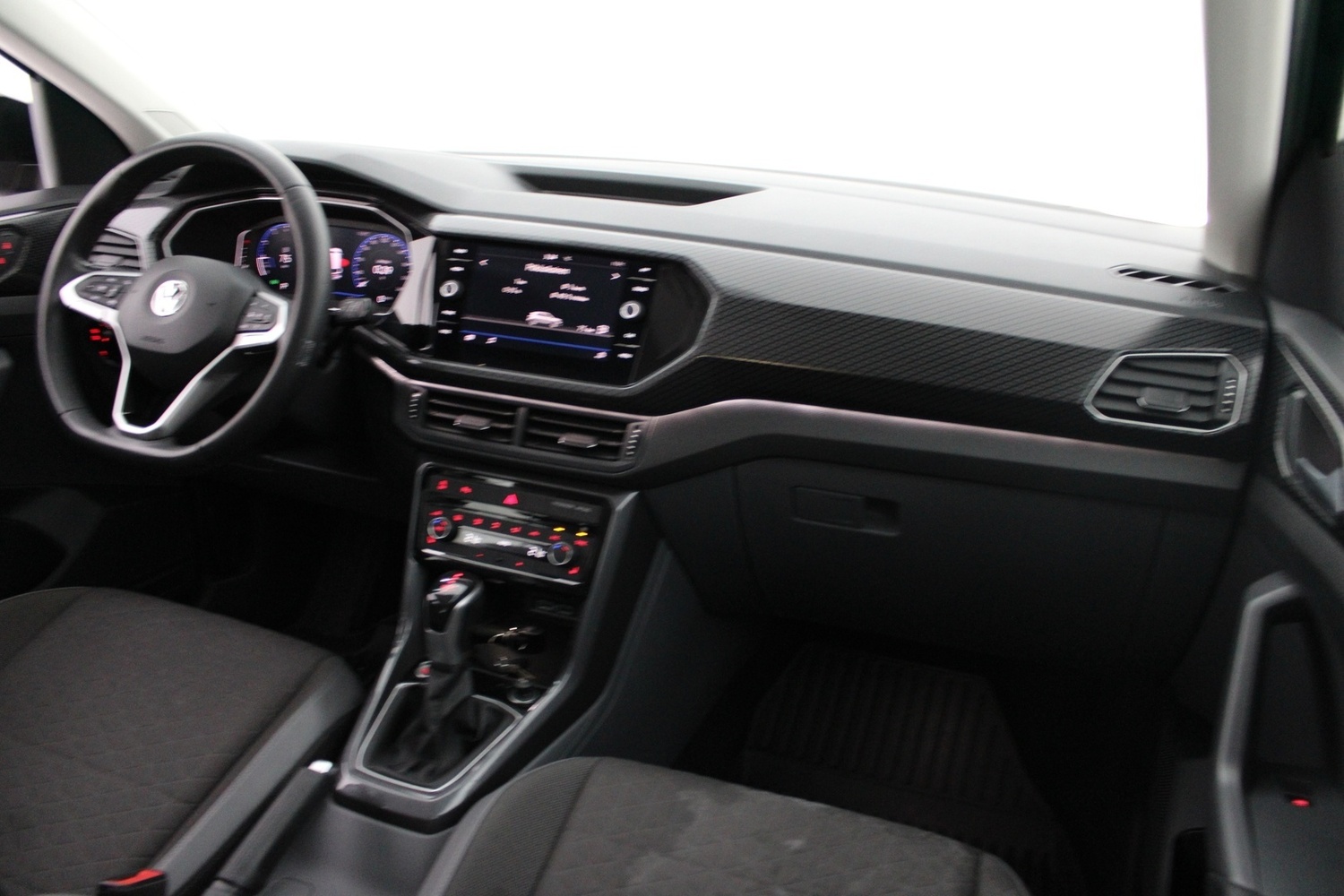Volkswagen T-Cross vaihtoauto