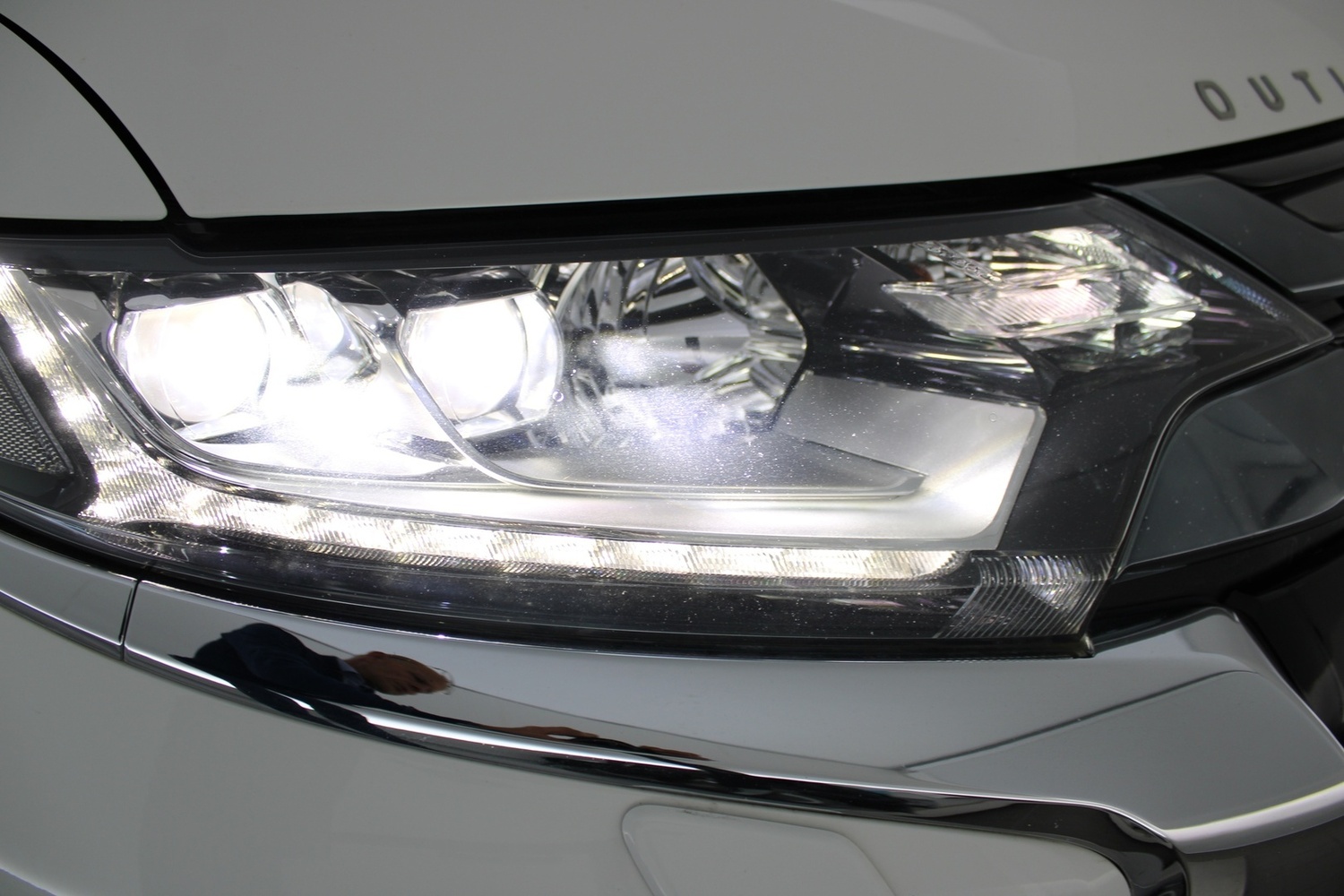Mitsubishi Outlander PHEV vaihtoauto