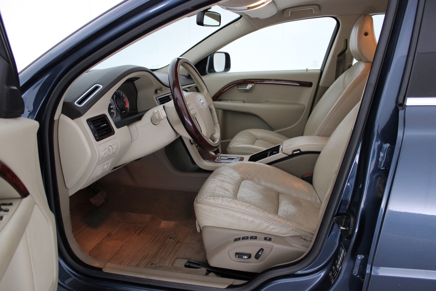 Volvo XC70 vaihtoauto