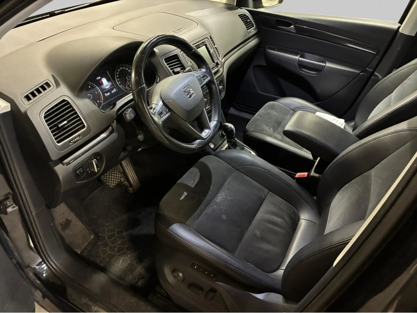 SEAT Alhambra vaihtoauto