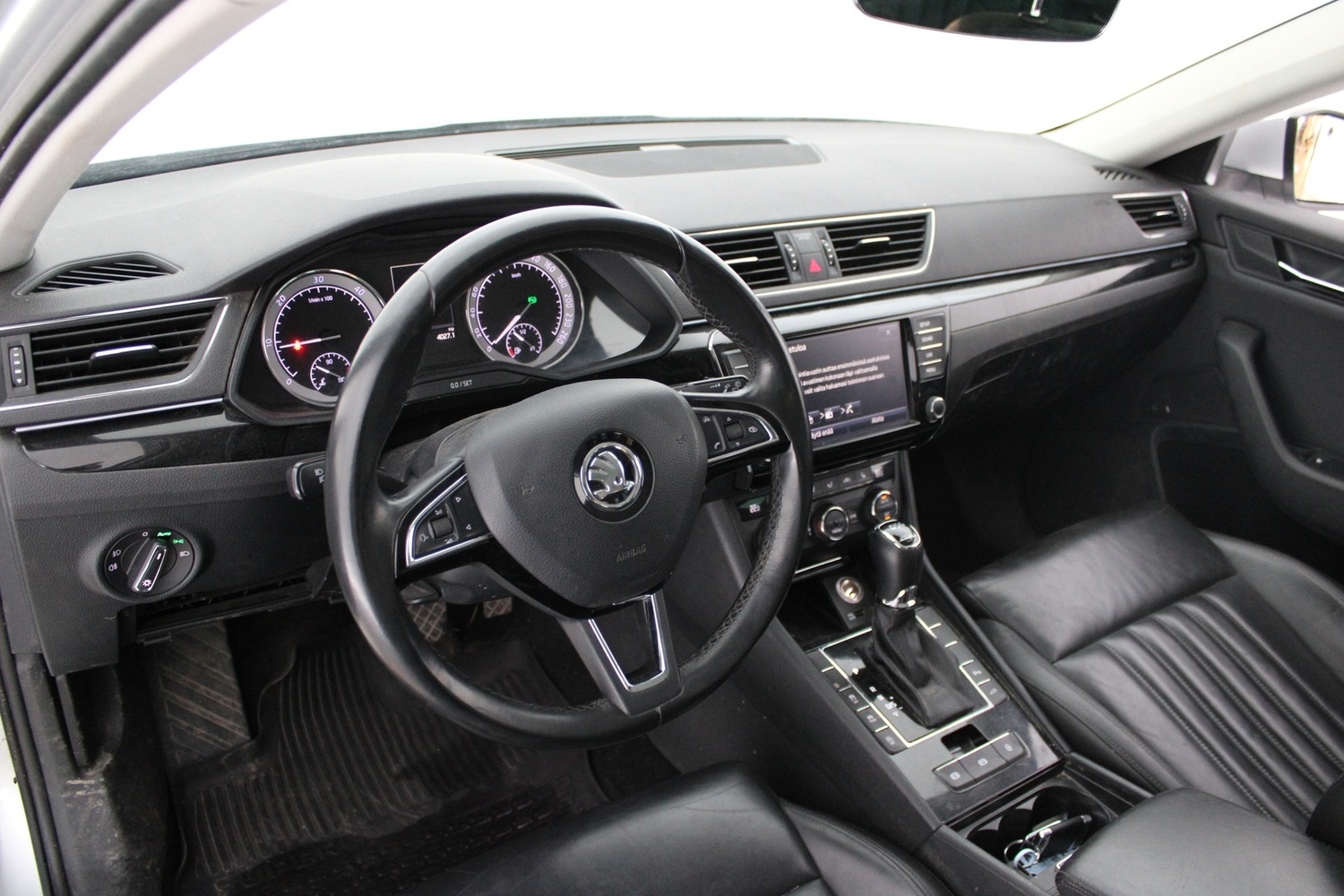 Skoda Superb vaihtoauto