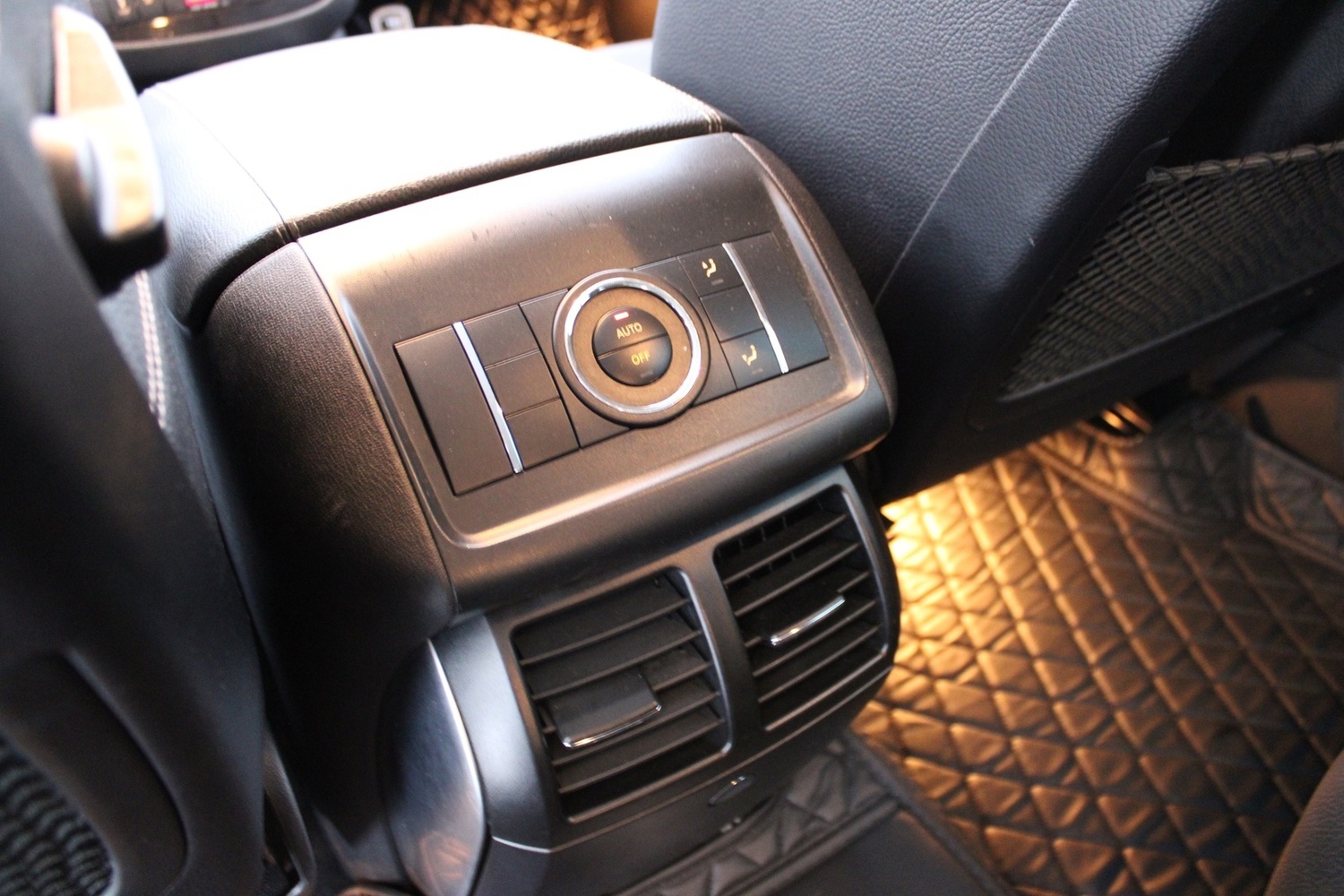 Mercedes-Benz R vaihtoauto