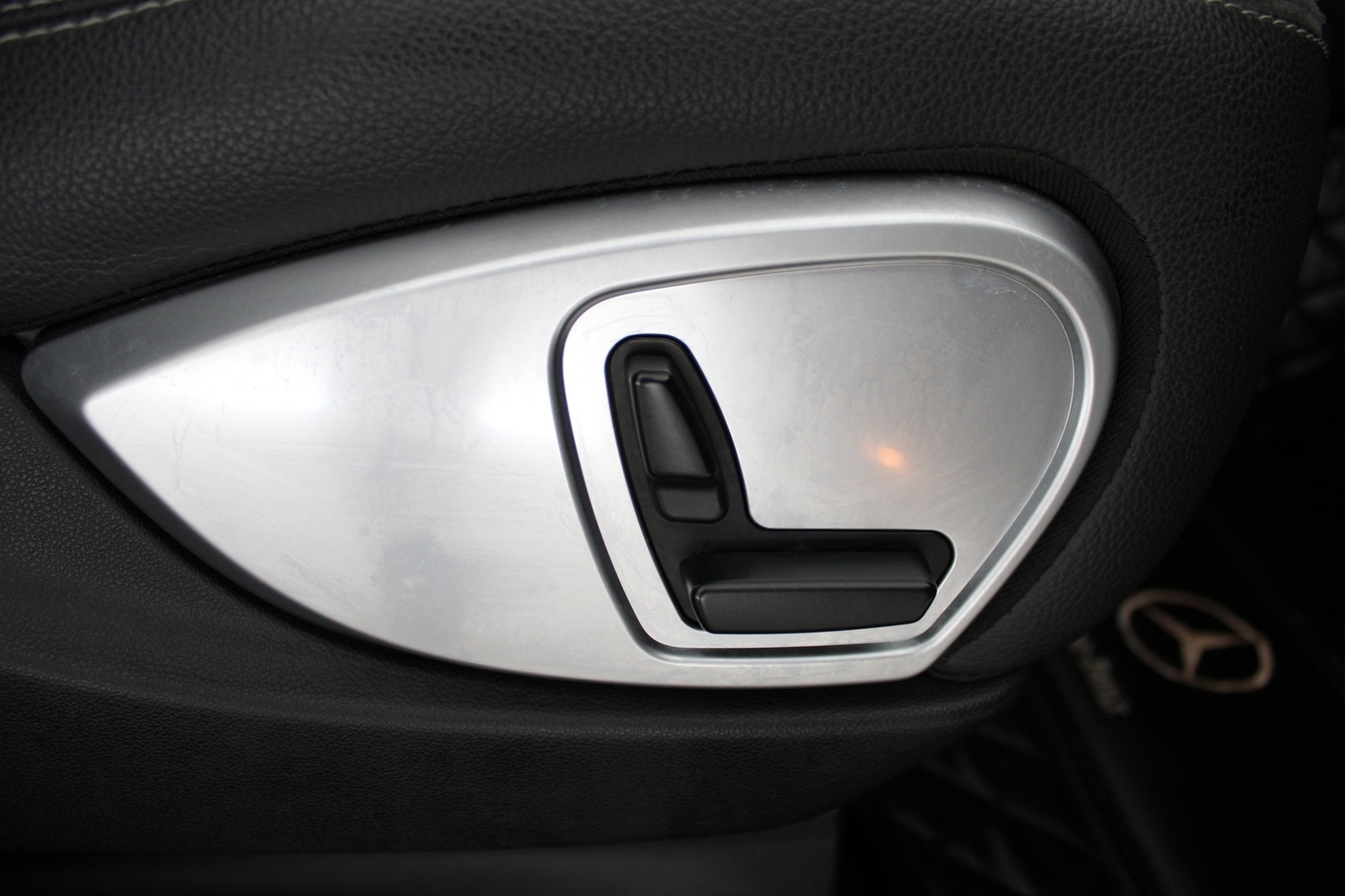 Mercedes-Benz R vaihtoauto