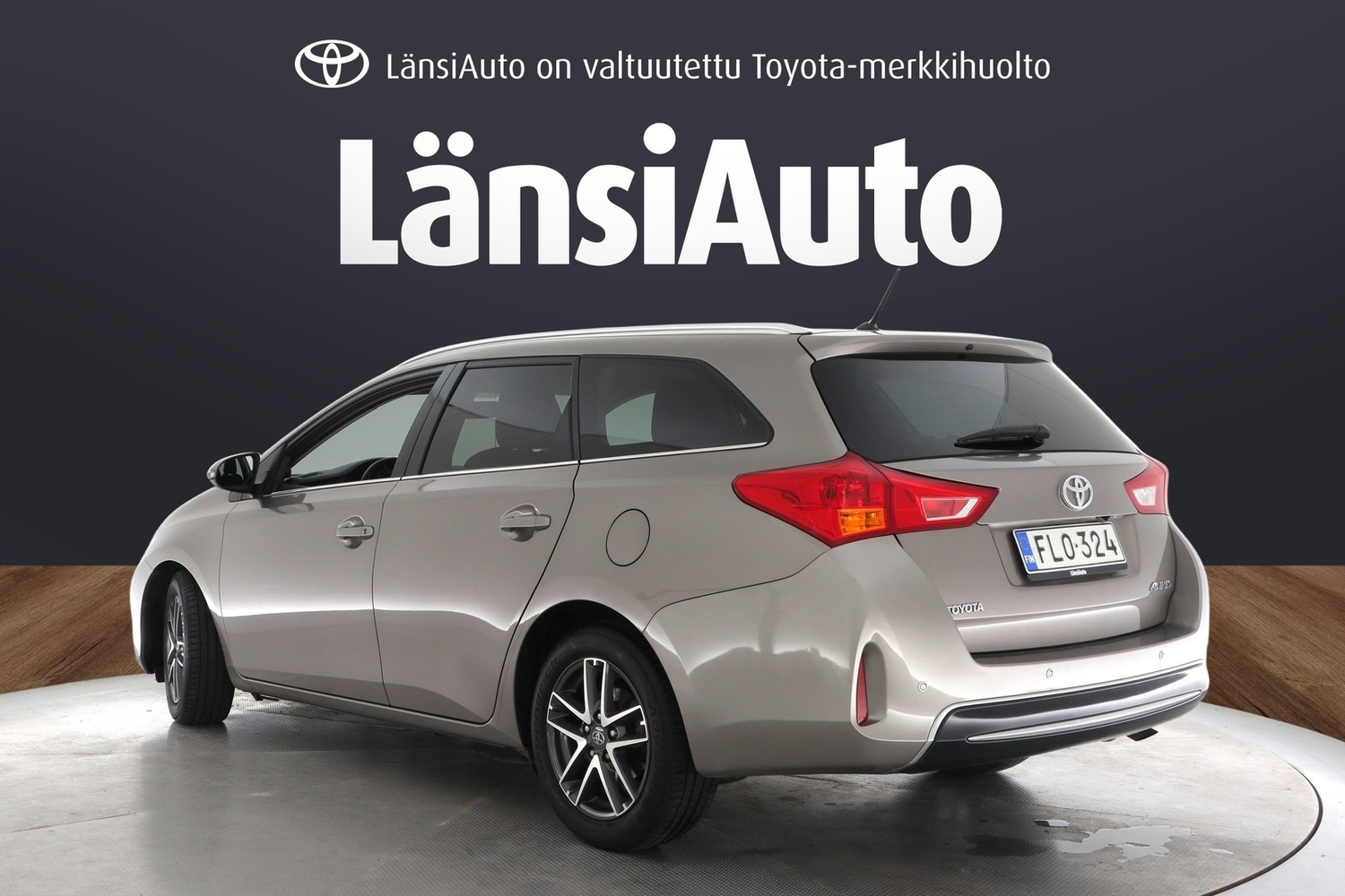 Toyota Auris vaihtoauto