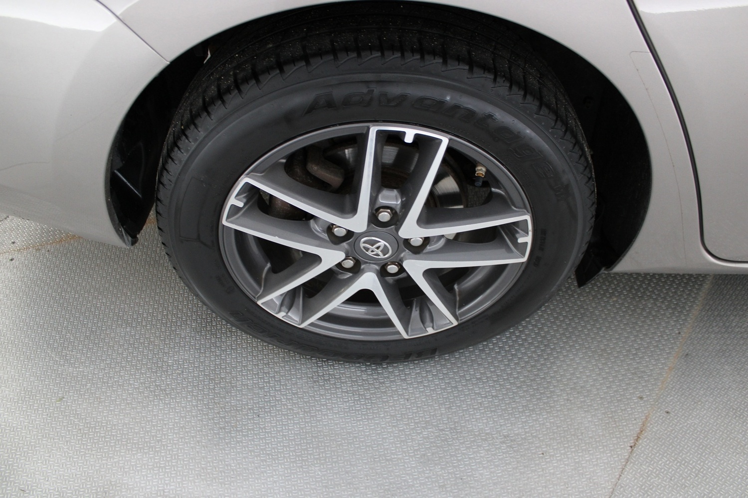 Toyota Auris vaihtoauto