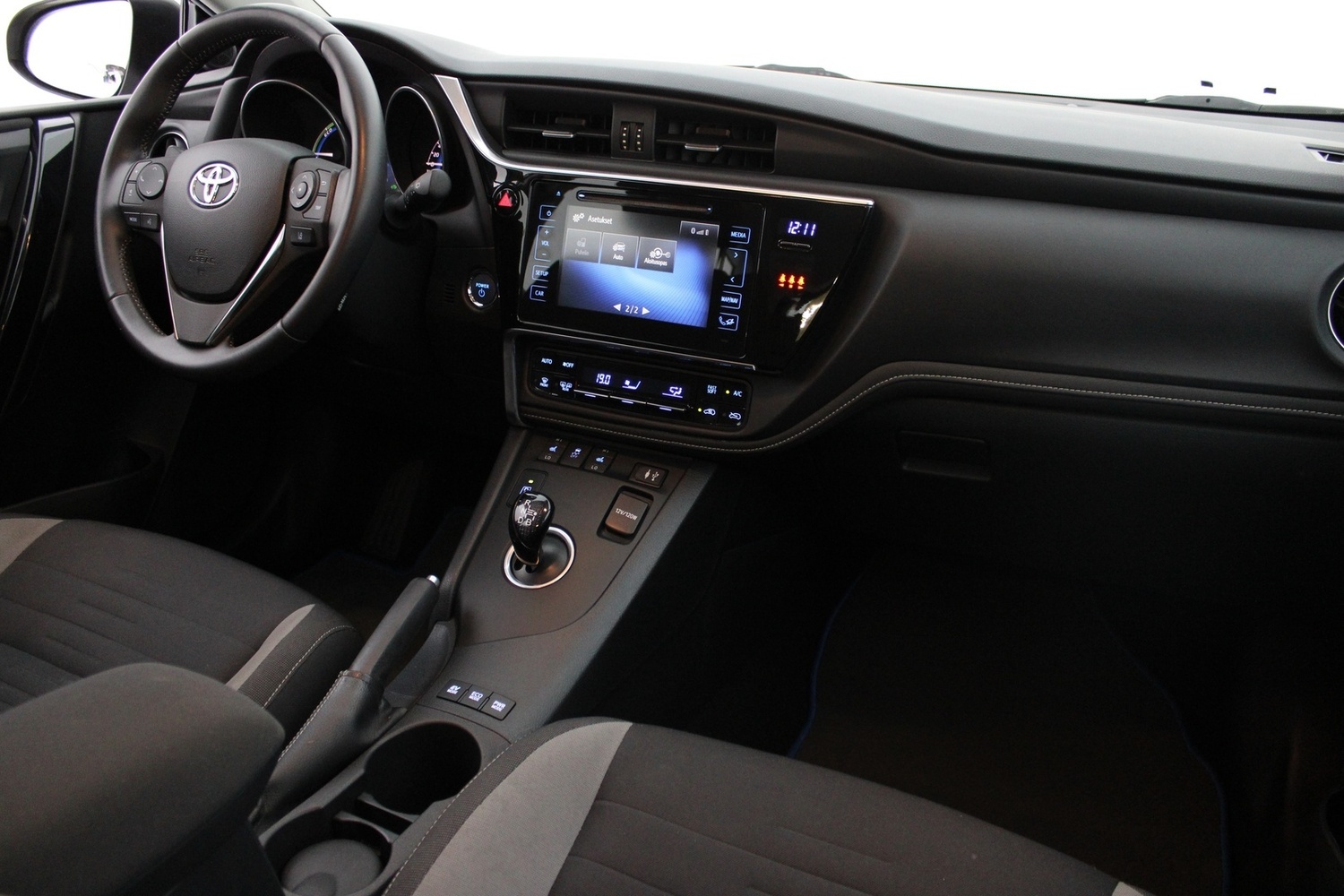 Toyota Auris vaihtoauto