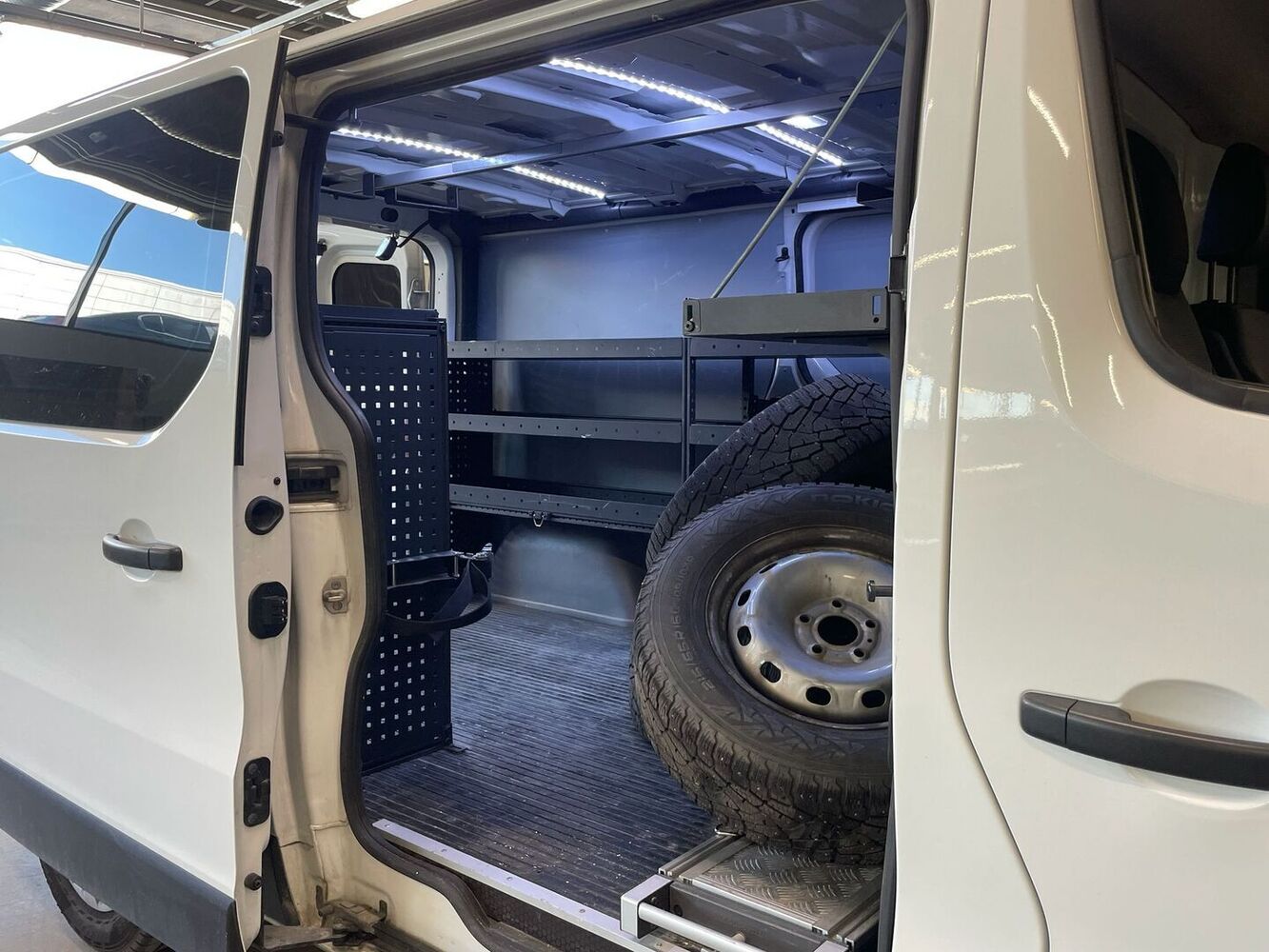 Renault Trafic vaihtoauto