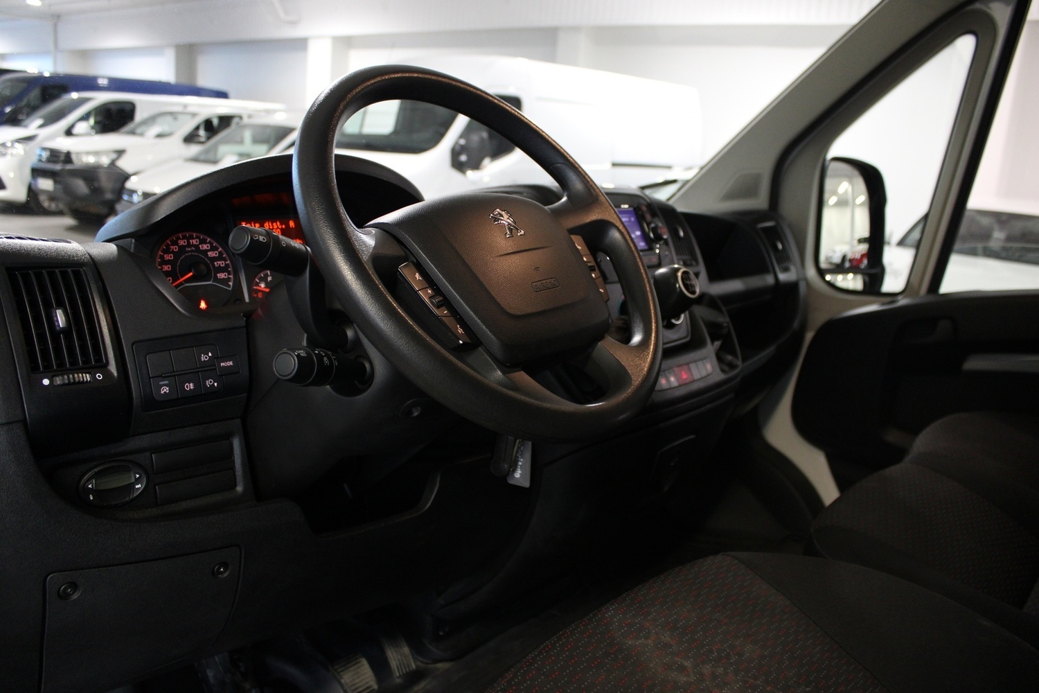 Peugeot Boxer vaihtoauto