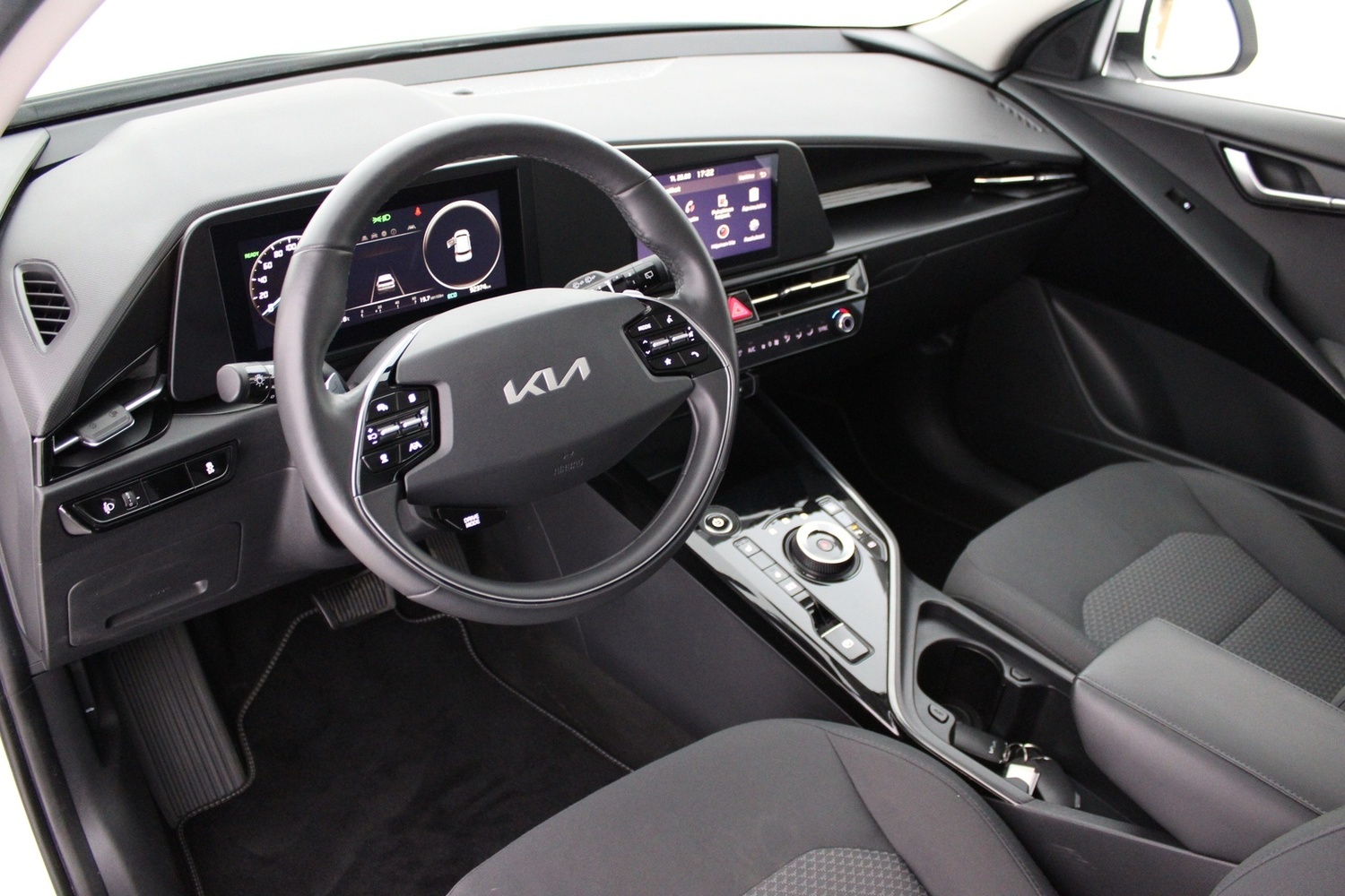 Kia Niro vaihtoauto