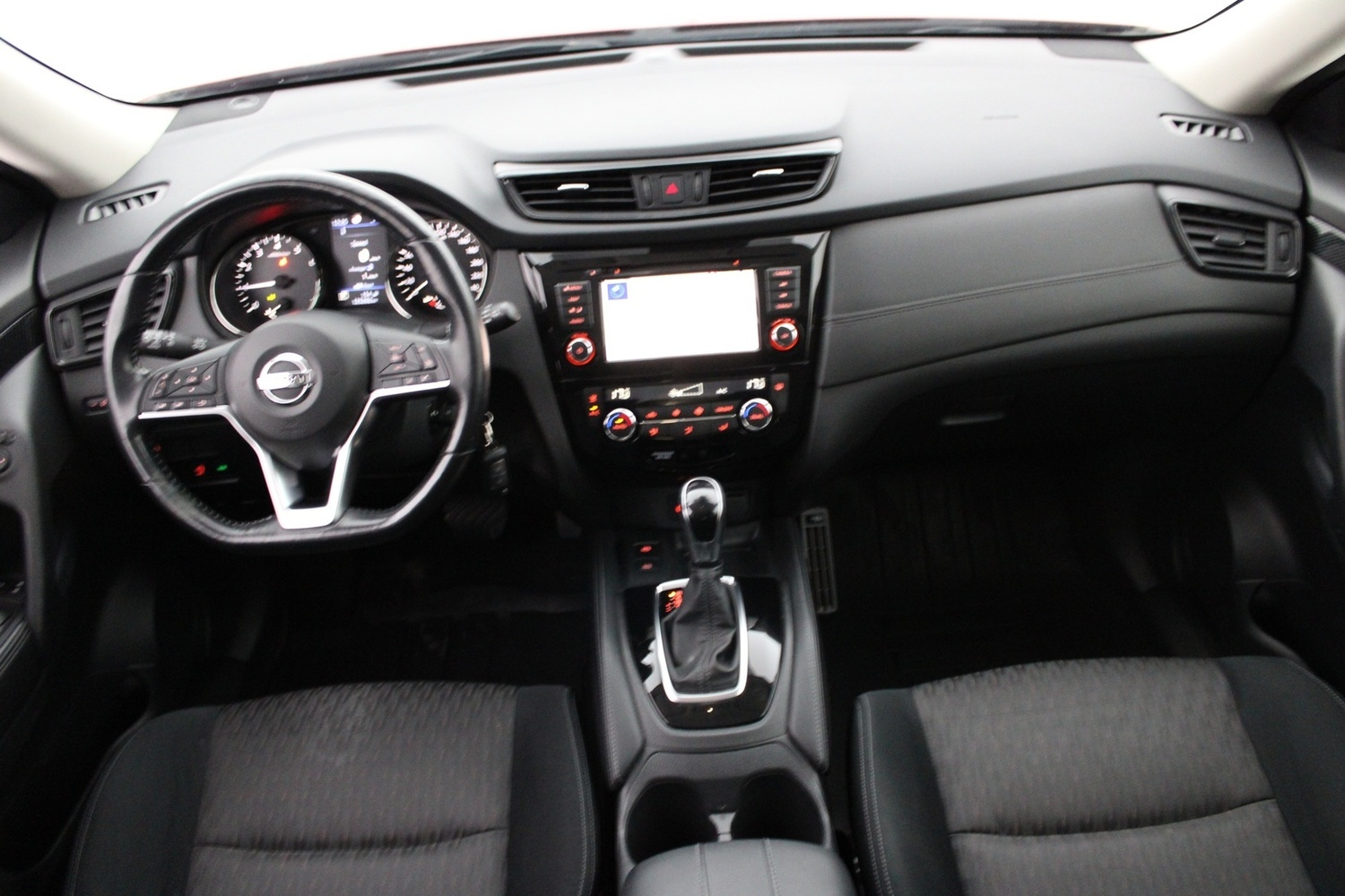 Nissan X-Trail vaihtoauto