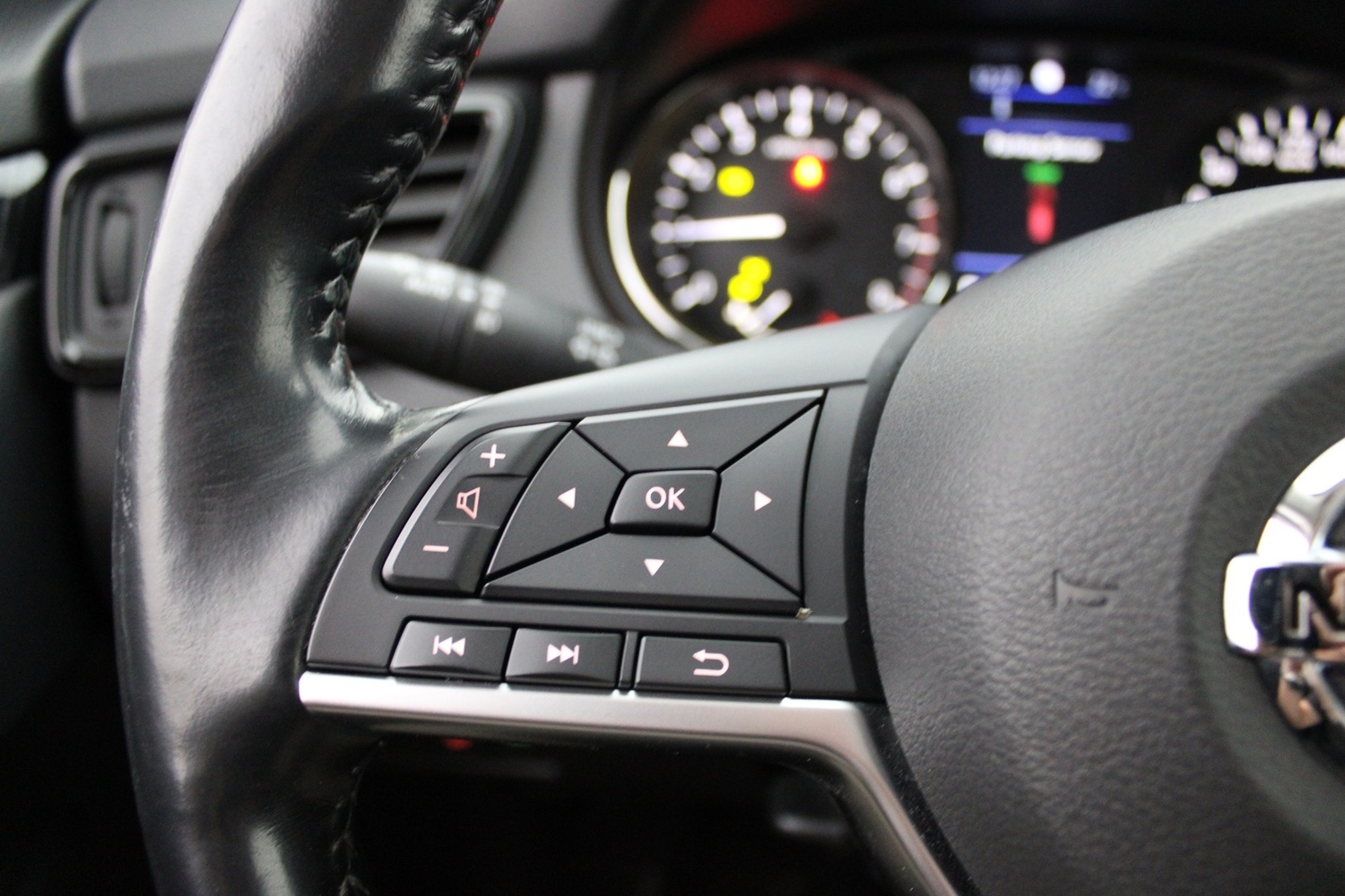 Nissan X-Trail vaihtoauto