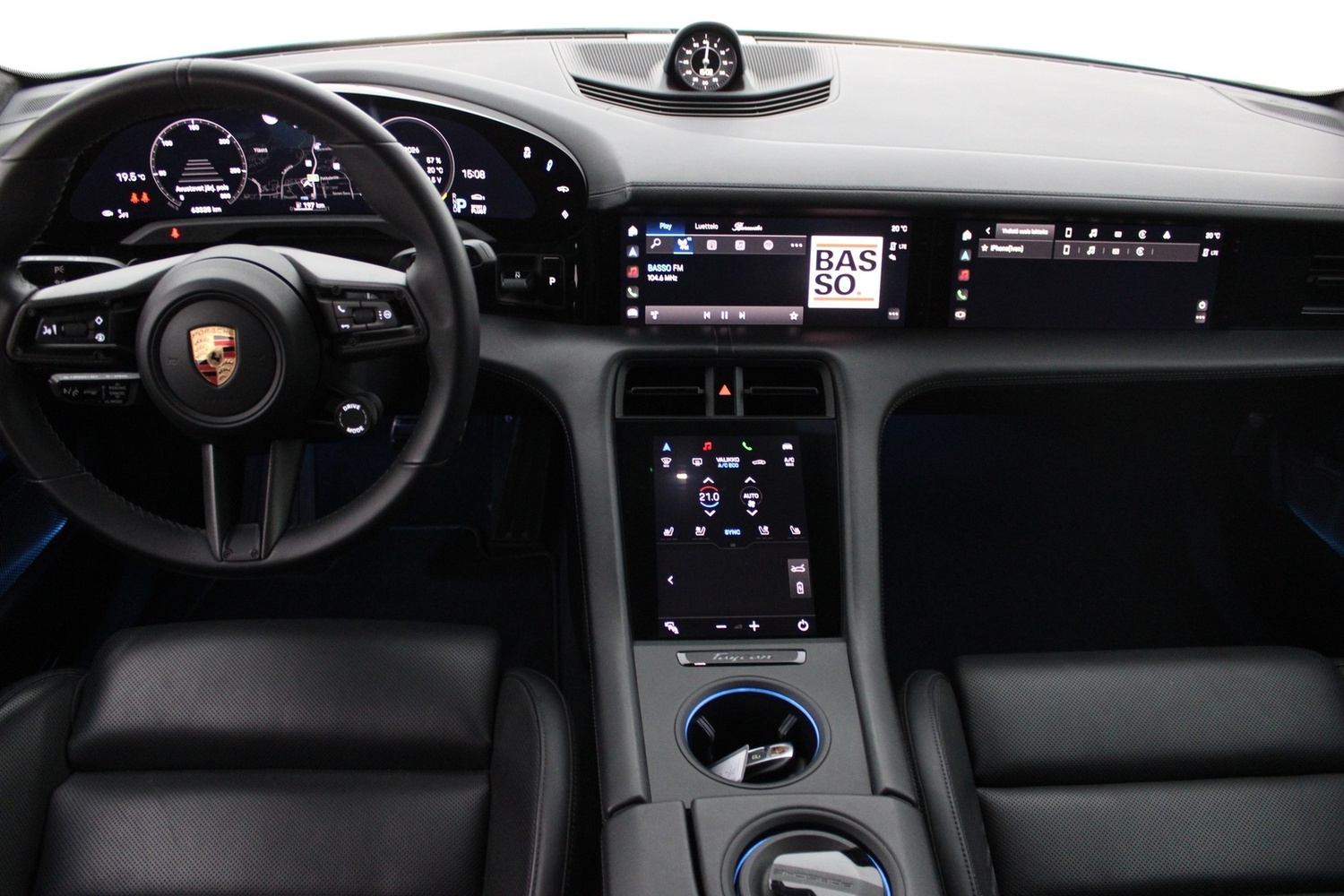 Porsche Taycan vaihtoauto