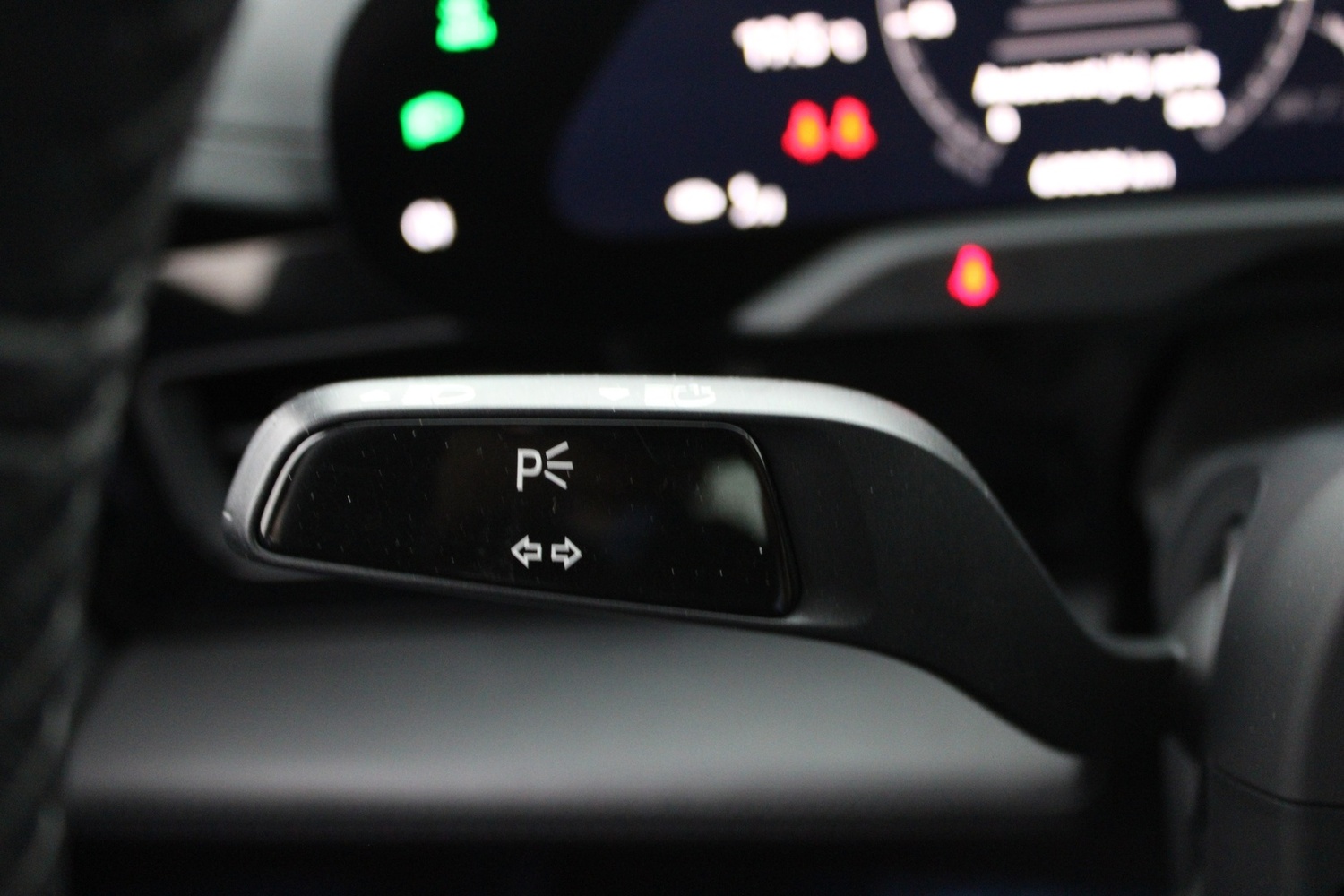 Porsche Taycan vaihtoauto