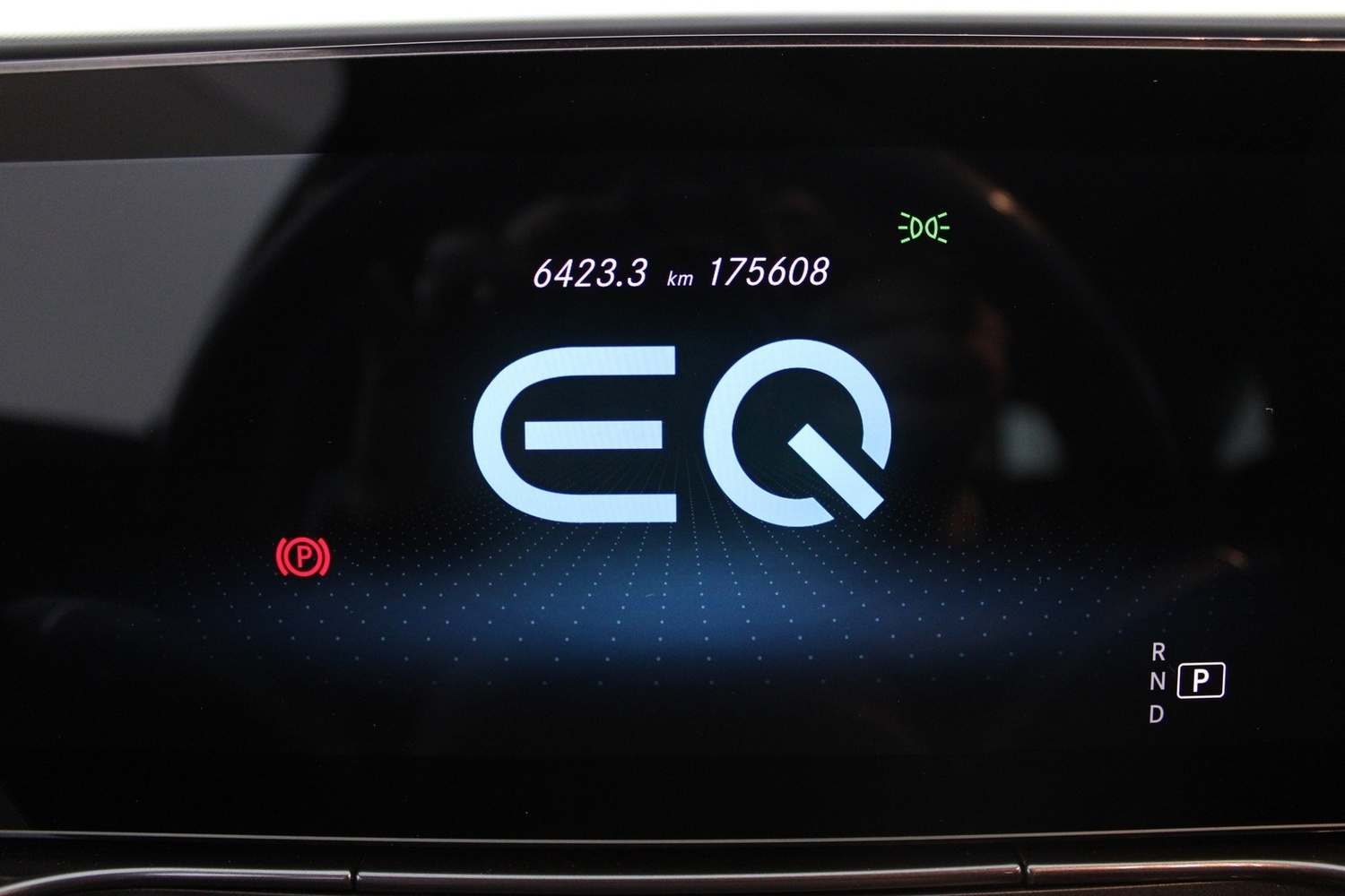 Mercedes-Benz EQC vaihtoauto