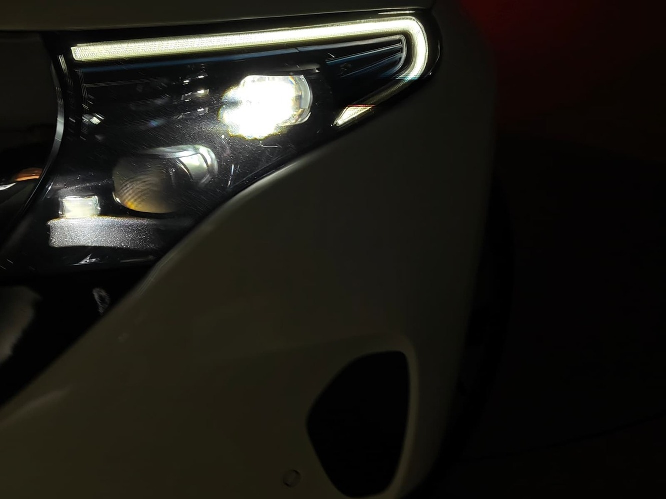 Mercedes-Benz EQC vaihtoauto