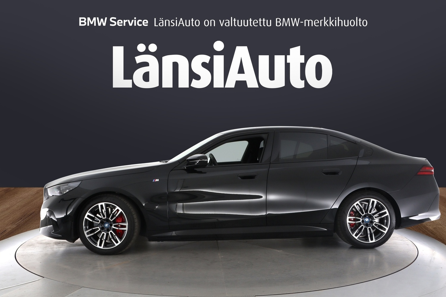 BMW i5 M60 vaihtoauto
