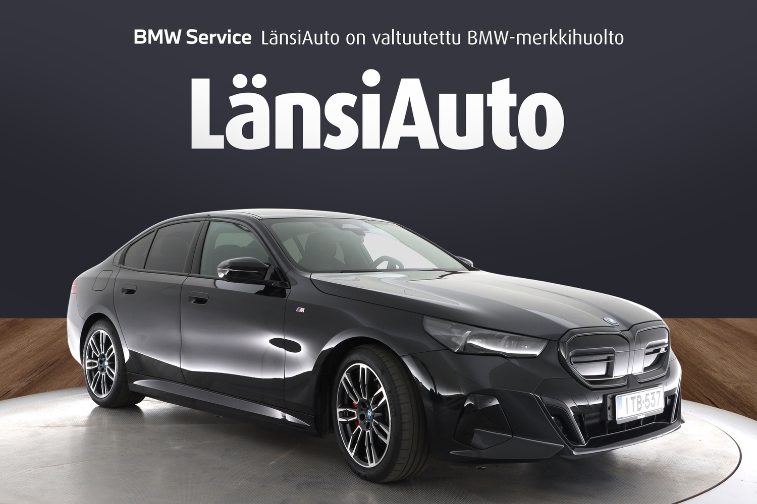 BMW i5 M60 vaihtoauto