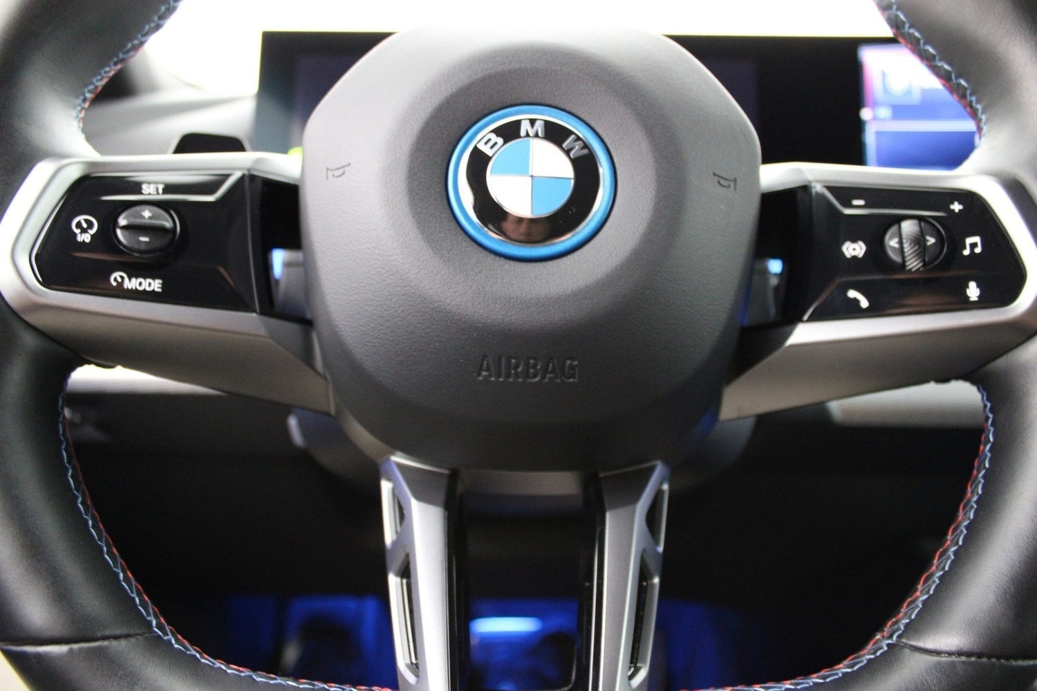 BMW i5 M60 vaihtoauto